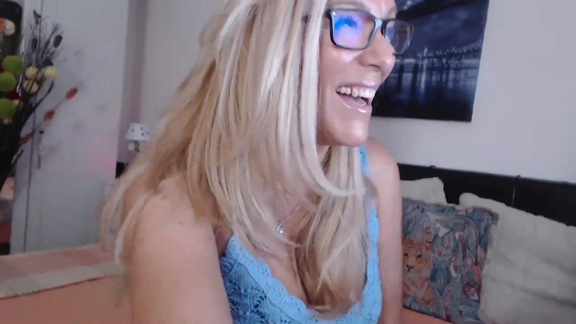 Gallery image thumbnail from Reeya71's myfreecams stream on, 07/16/2024, 02:57 image 17 of 20