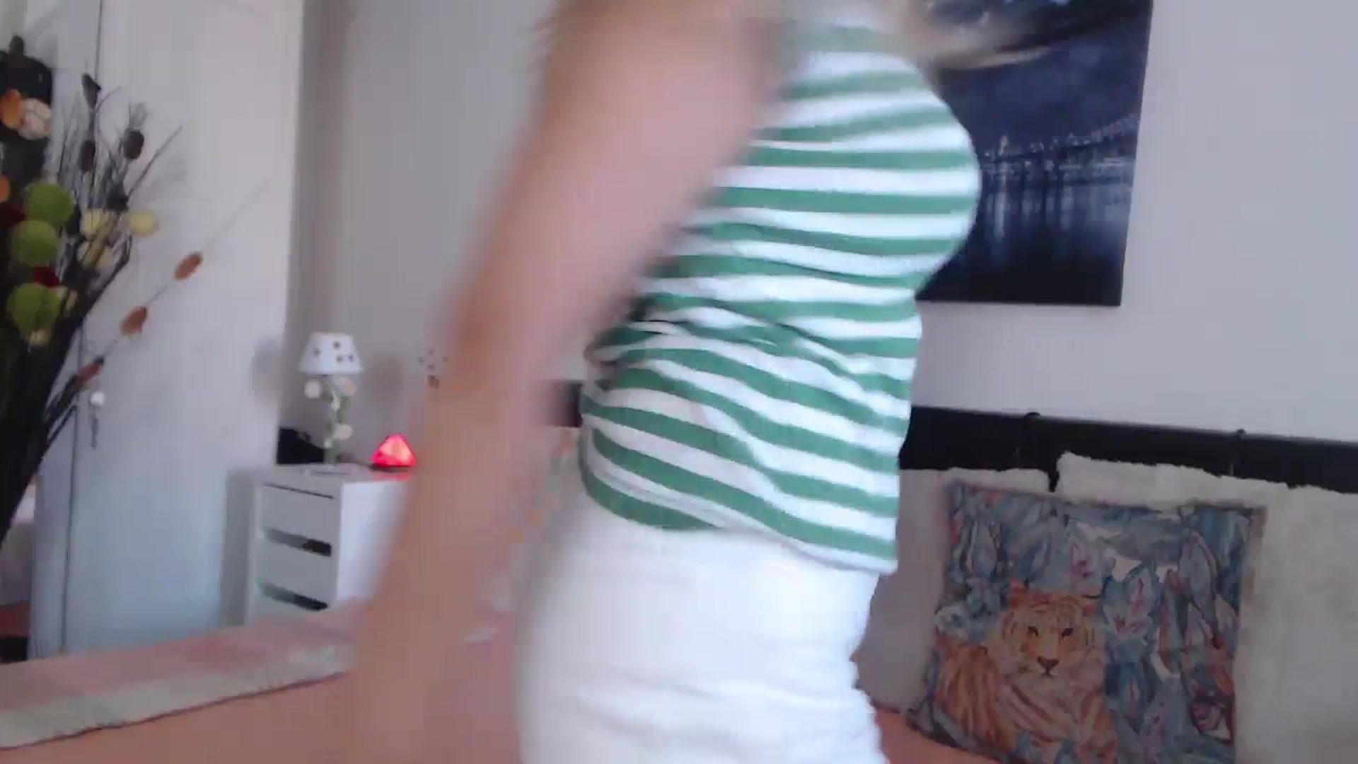 Gallery image thumbnail from Reeya71's myfreecams stream on, 07/18/2024, 04:18 image 19 of 20
