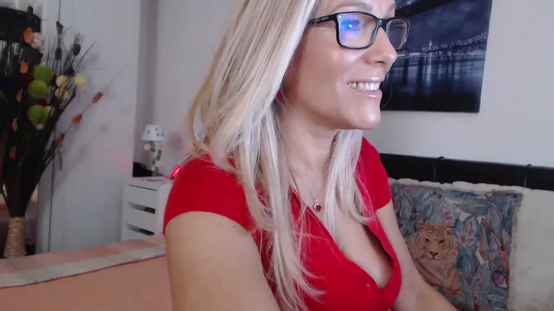 Gallery image thumbnail from Reeya71's myfreecams stream on, 07/19/2024, 01:41 image 20 of 20