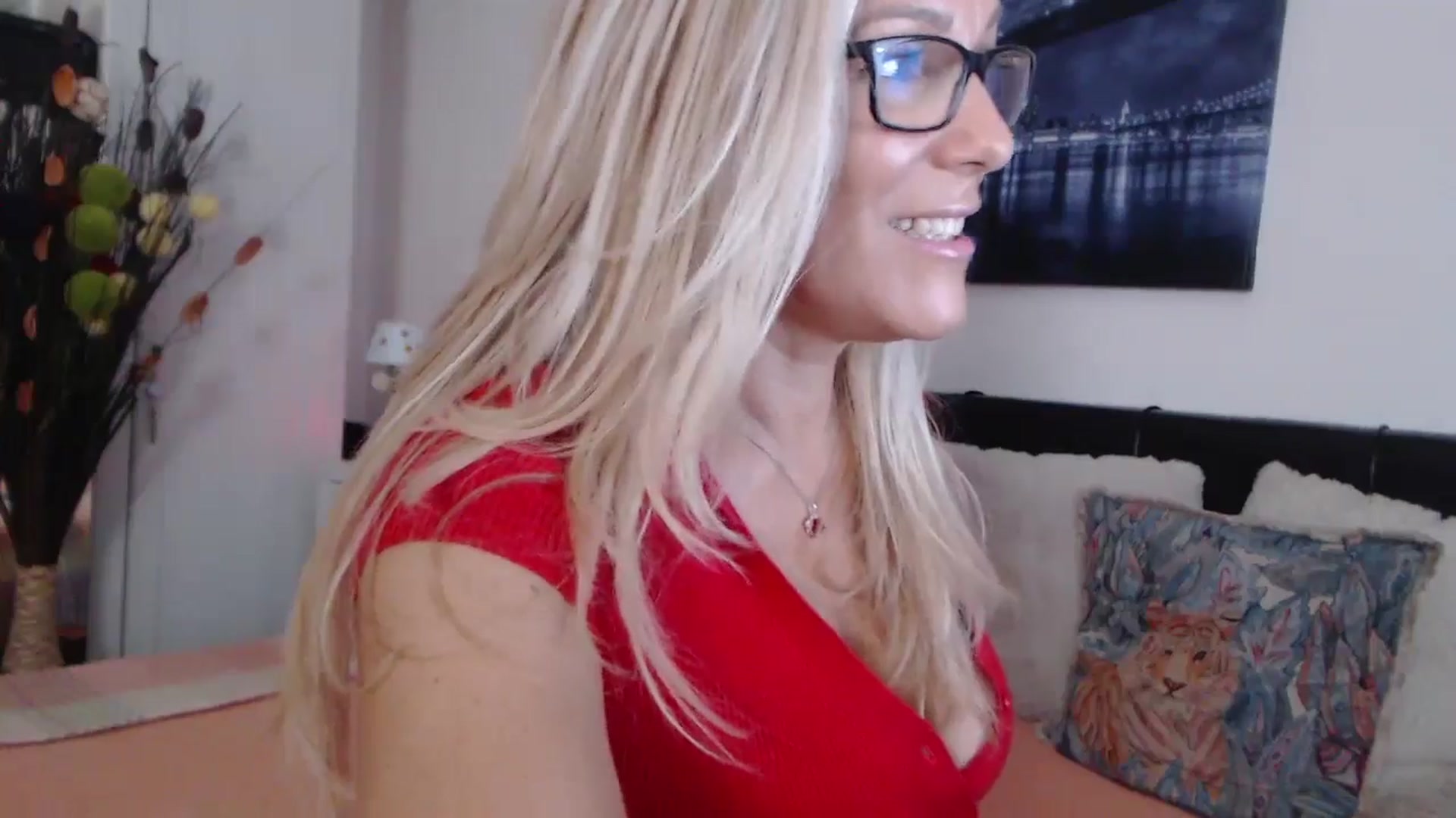 Gallery image thumbnail from Reeya71's myfreecams stream on, 07/19/2024, 03:34 image 19 of 20