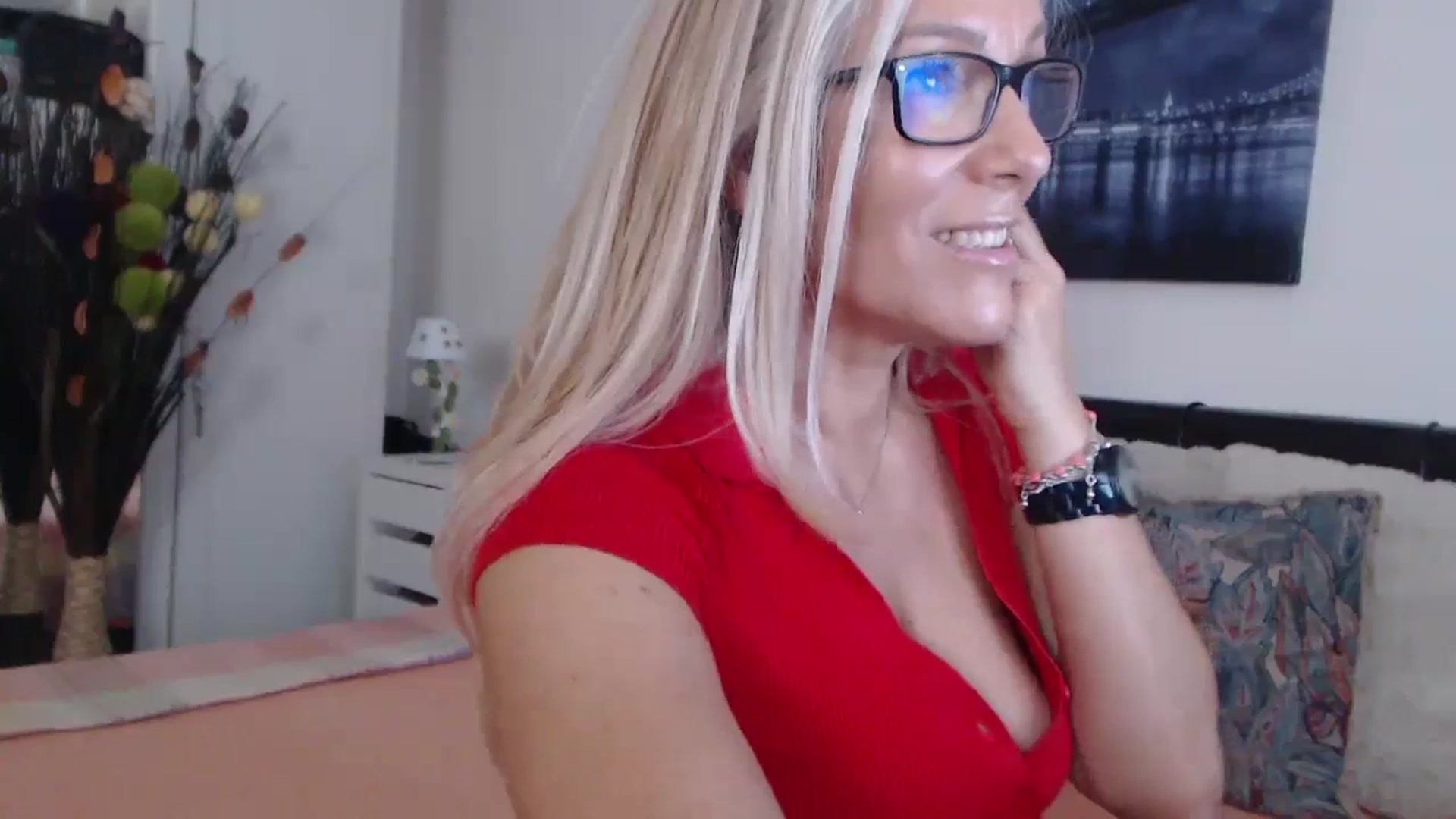 Gallery image thumbnail from Reeya71's myfreecams stream on, 07/19/2024, 06:14 image 20 of 20