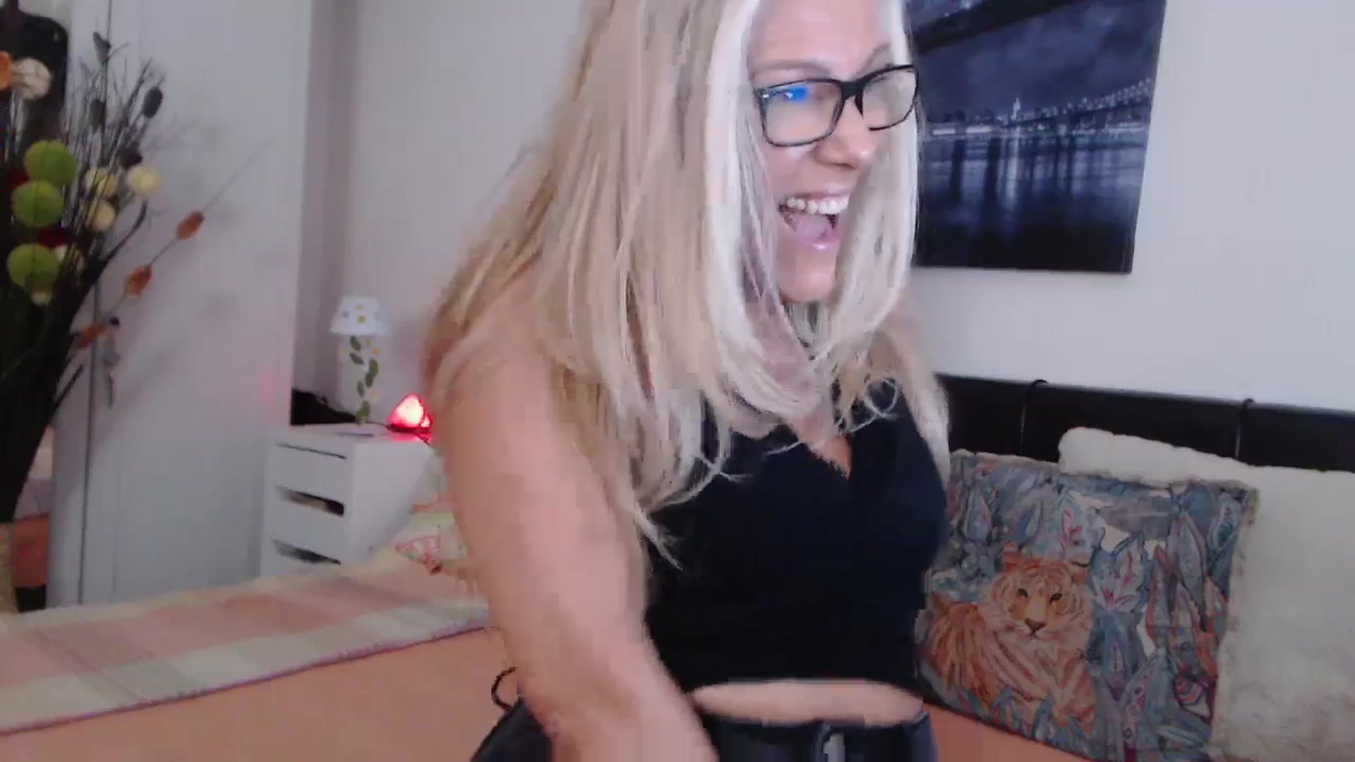 Gallery image thumbnail from Reeya71's myfreecams stream on, 07/22/2024, 06:34 image 9 of 20