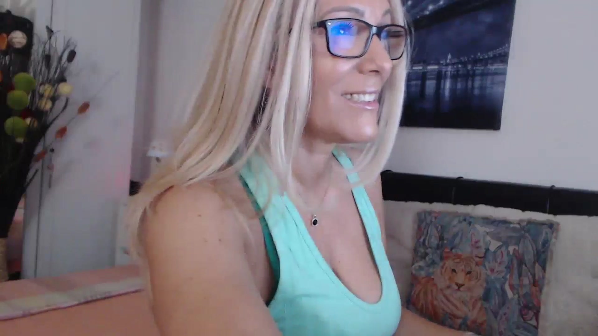 Gallery image thumbnail from Reeya71's myfreecams stream on, 07/23/2024, 02:11 image 11 of 20