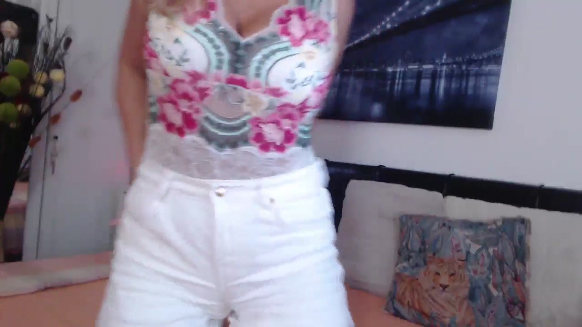 Gallery image thumbnail from Reeya71's myfreecams stream on, 07/26/2024, 04:20 image 14 of 20