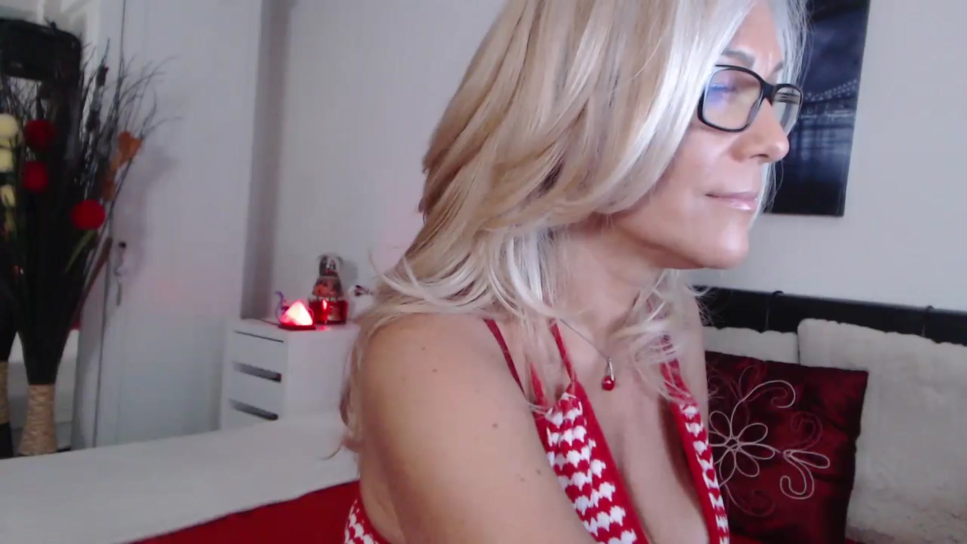 Gallery image thumbnail from Reeya71's myfreecams stream on, 08/15/2024, 03:06 image 12 of 20