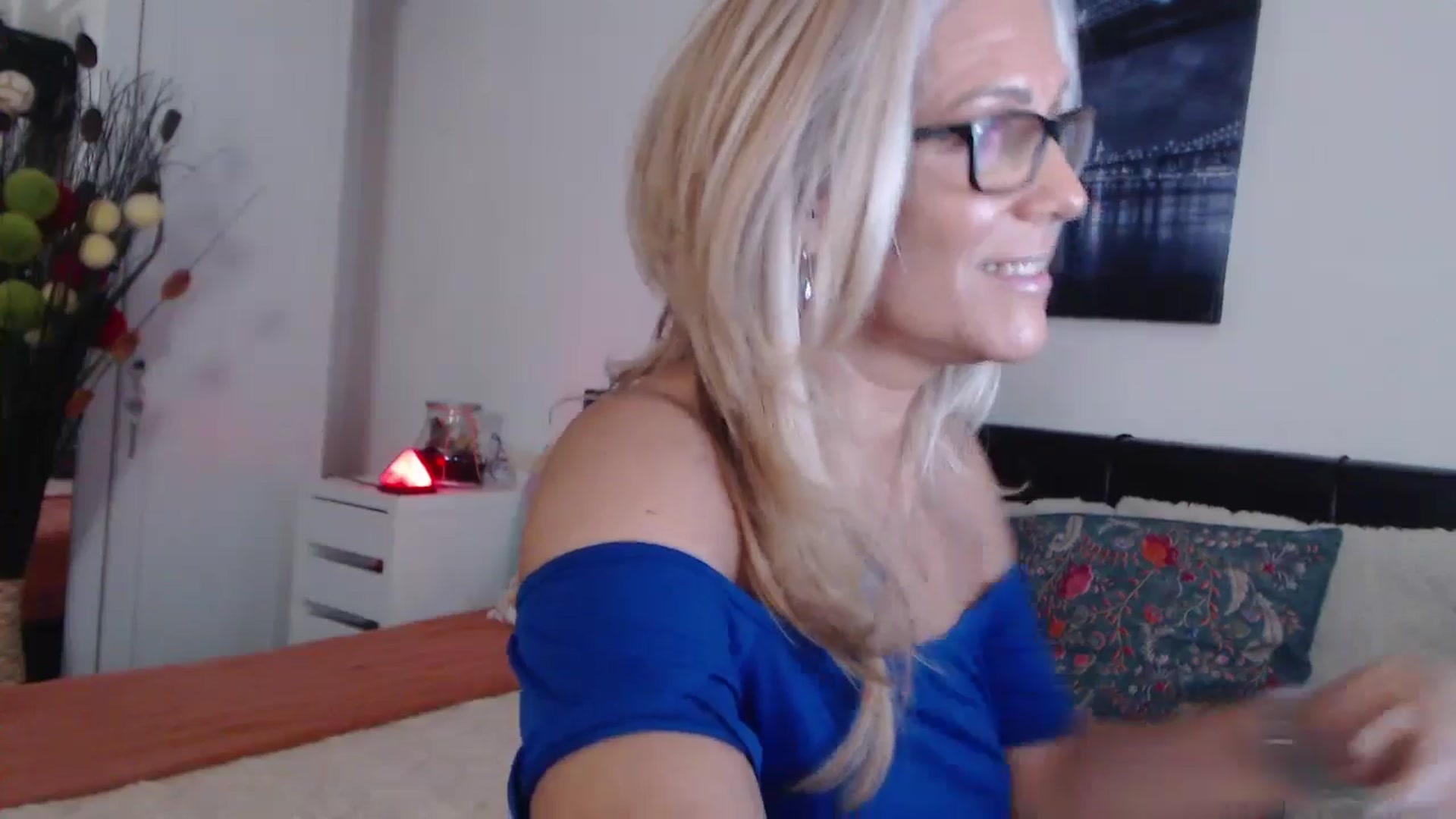 Gallery image thumbnail from Reeya71's myfreecams stream on, 08/22/2024, 04:39 image 16 of 20