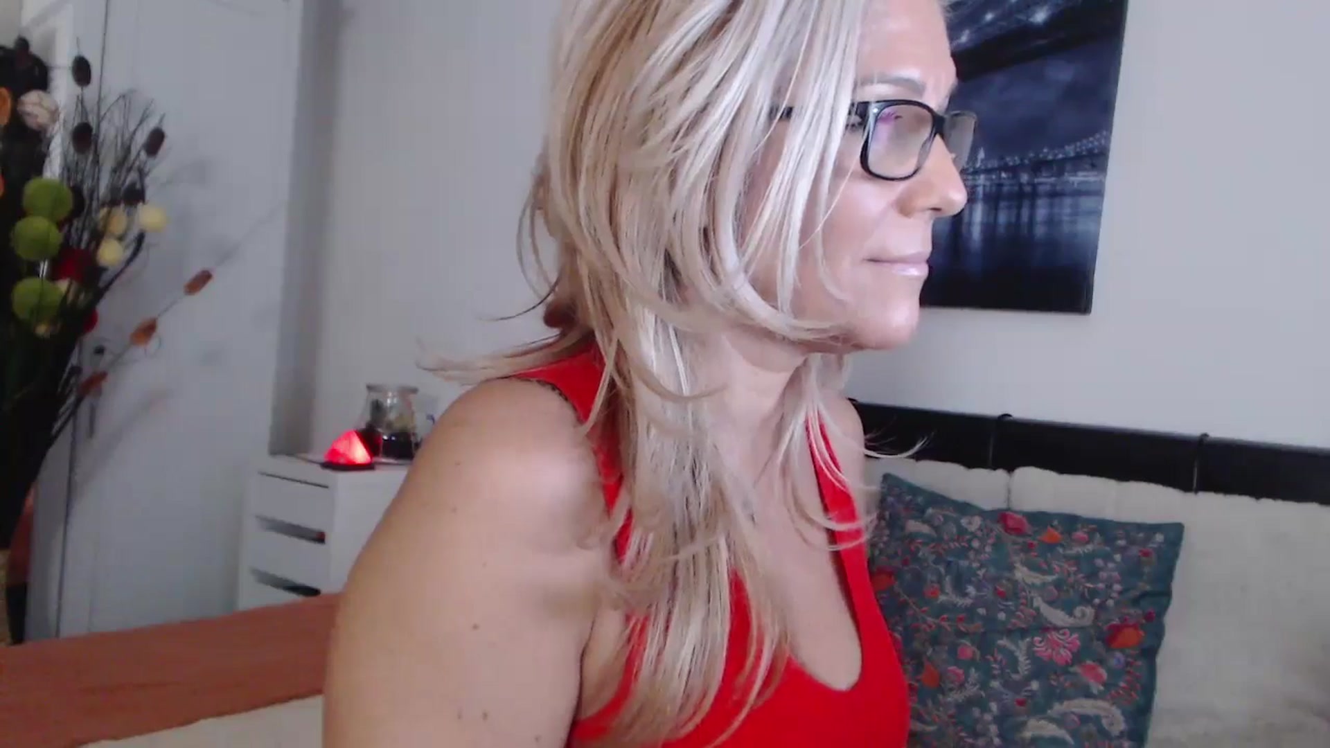 Gallery image thumbnail from Reeya71's myfreecams stream on, 08/24/2024, 03:31 image 6 of 20