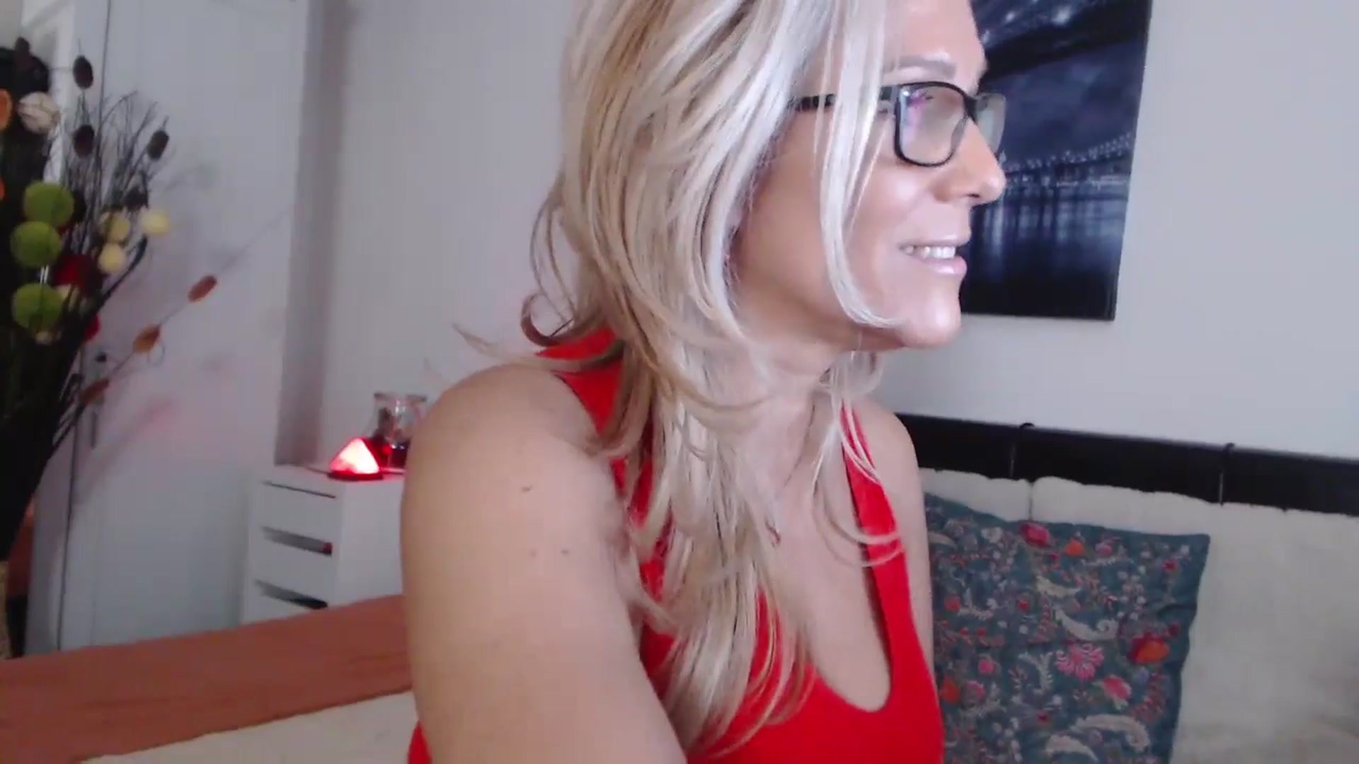 Gallery image thumbnail from Reeya71's myfreecams stream on, 08/24/2024, 03:31 image 15 of 20