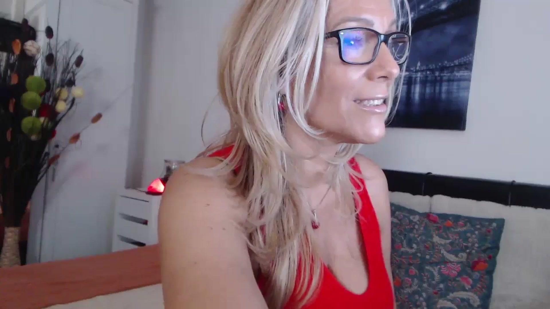 Gallery image thumbnail from Reeya71's myfreecams stream on, 08/24/2024, 04:48 image 10 of 20
