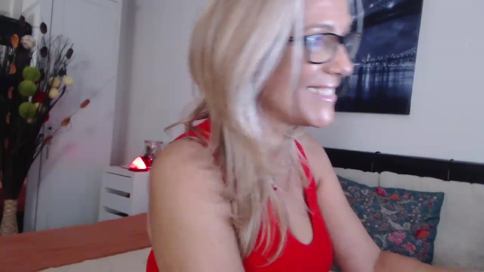 Gallery image thumbnail from Reeya71's myfreecams stream on, 08/24/2024, 04:48 image 6 of 20