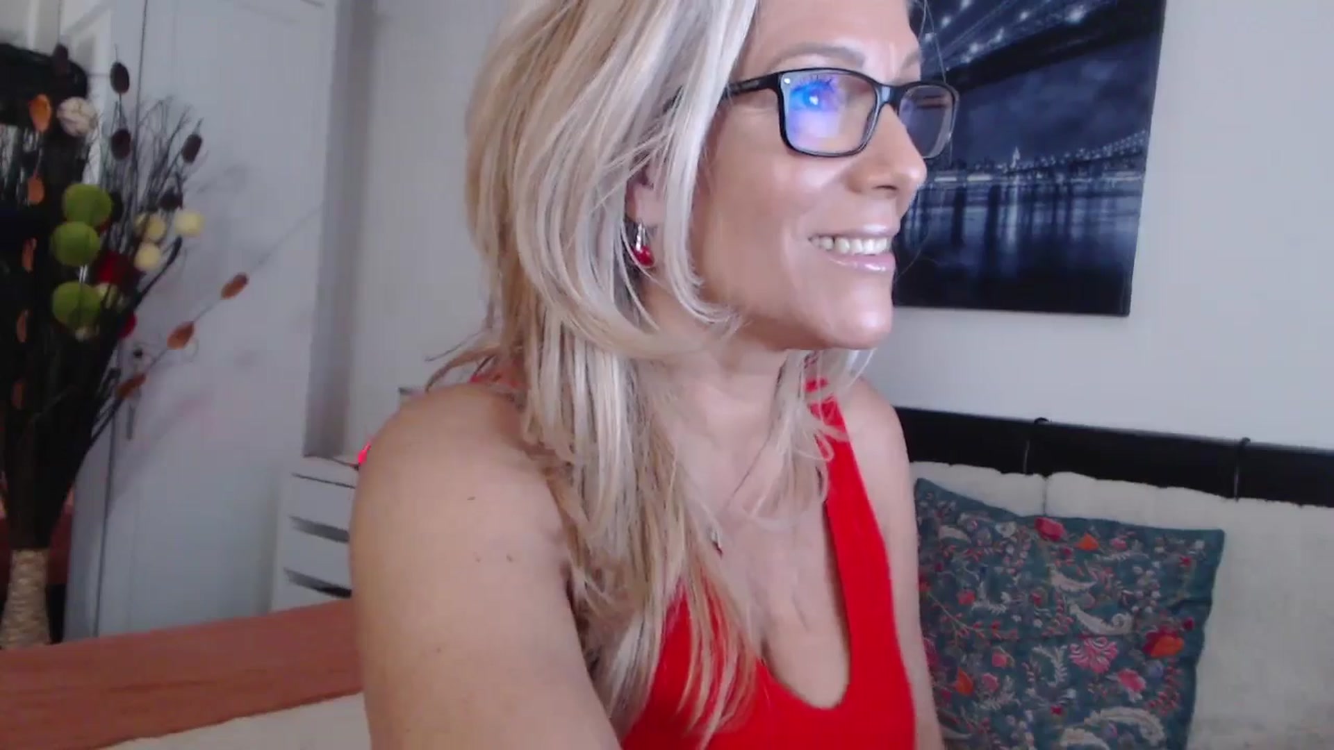 Gallery image thumbnail from Reeya71's myfreecams stream on, 08/24/2024, 04:48 image 15 of 20