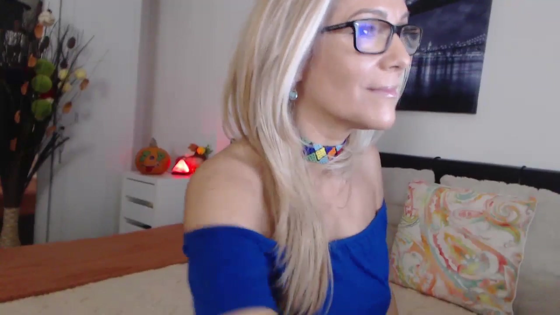Gallery image thumbnail from Reeya71's myfreecams stream on, 10/31/2024, 02:58 image 14 of 20