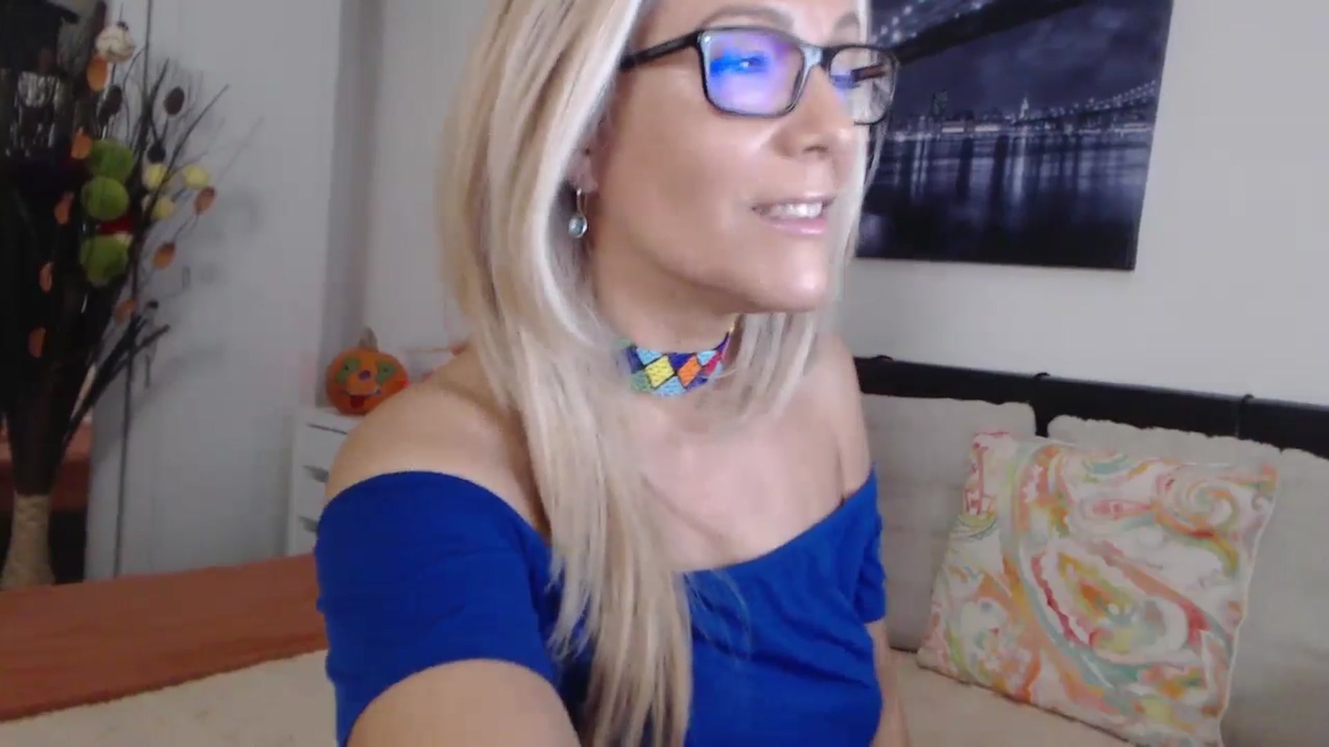 Gallery image thumbnail from Reeya71's myfreecams stream on, 10/31/2024, 04:17 image 2 of 20