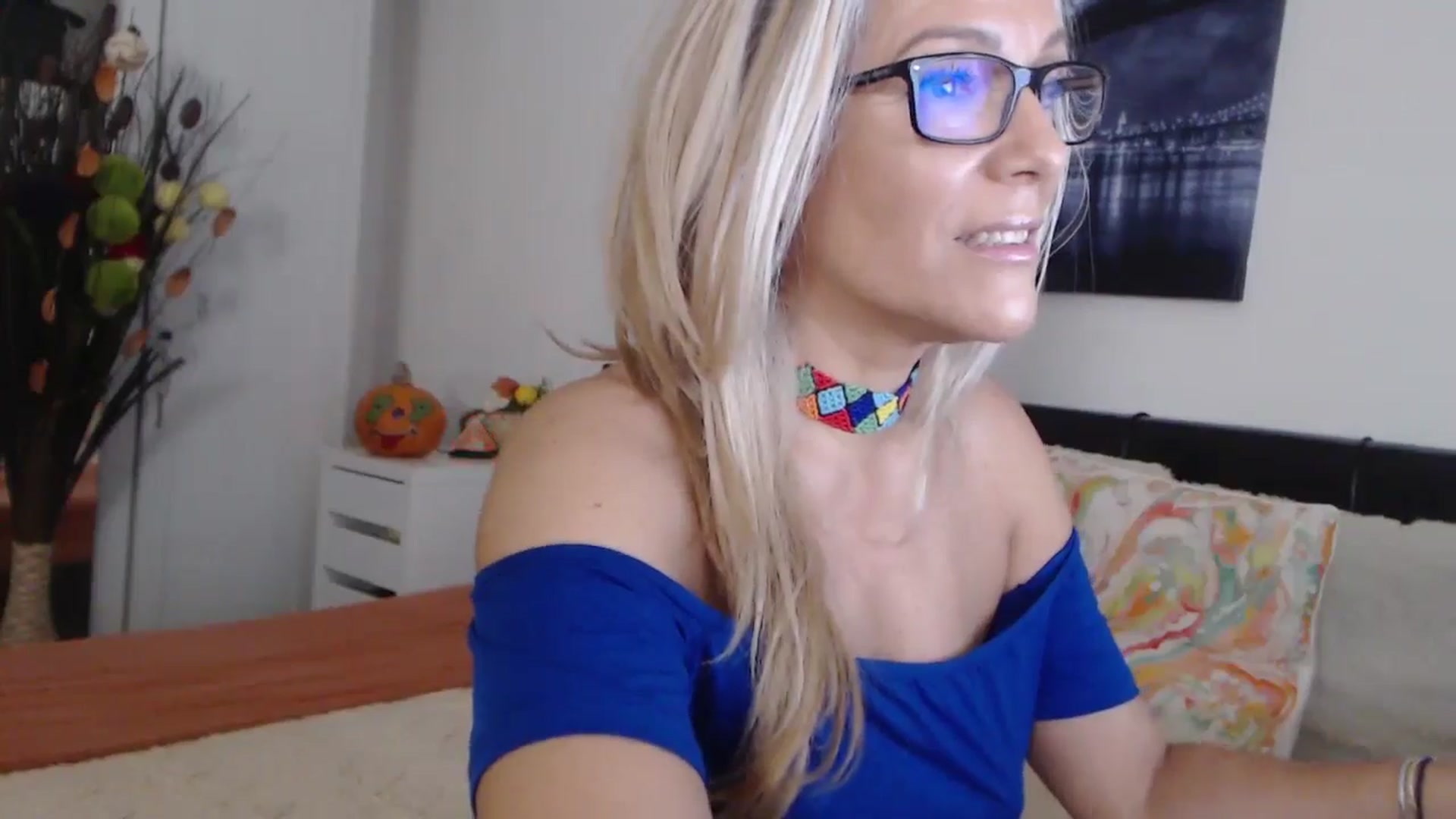 Gallery image thumbnail from Reeya71's myfreecams stream on, 10/31/2024, 06:59 image 13 of 20