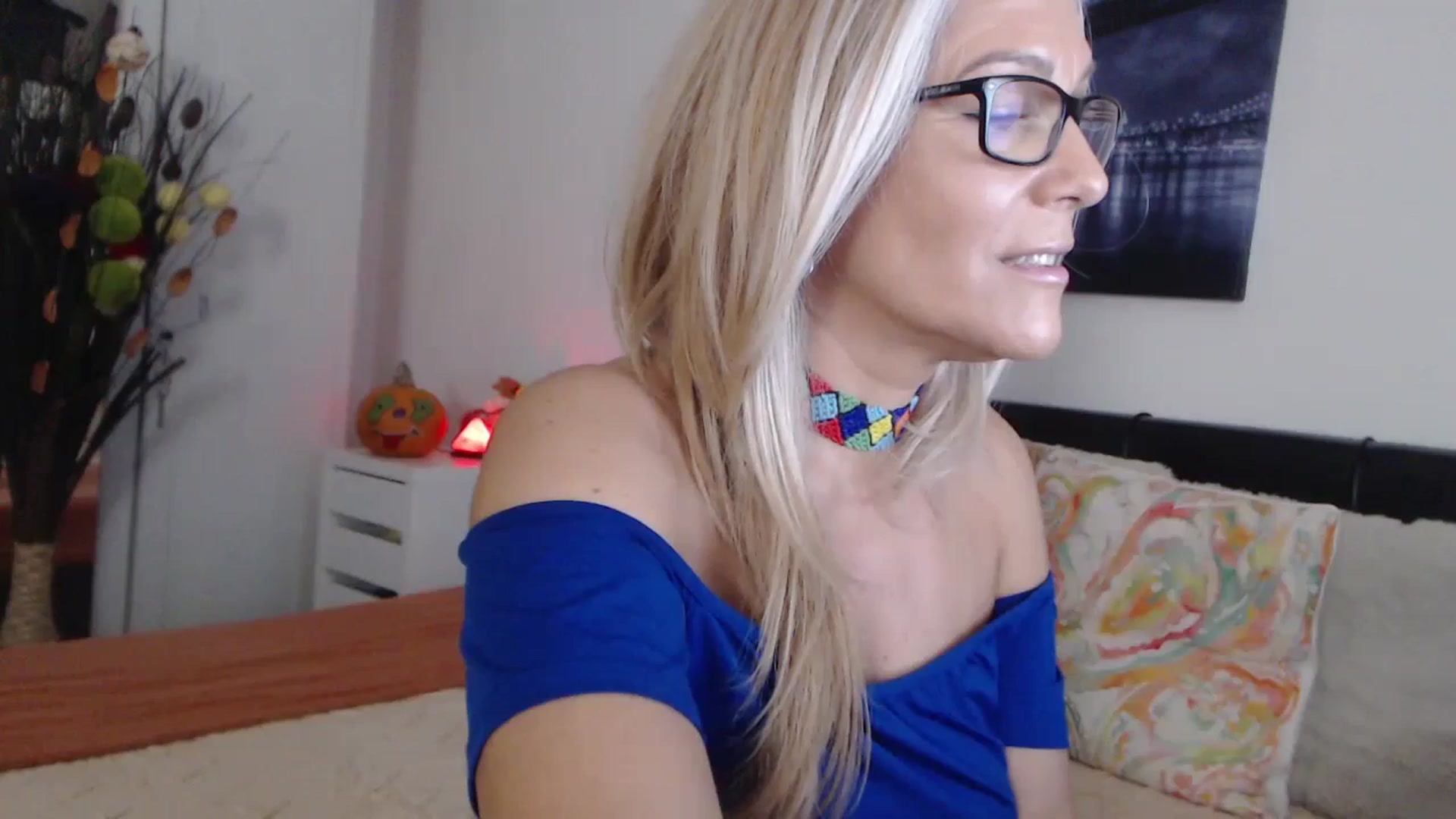 Gallery image thumbnail from Reeya71's myfreecams stream on, 10/31/2024, 06:59 image 3 of 20