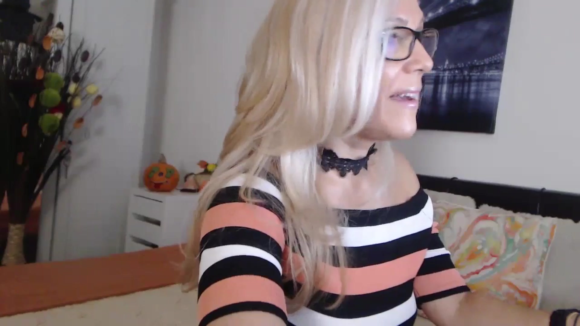 Gallery image thumbnail from Reeya71's myfreecams stream on, 11/07/2024, 02:56 image 17 of 20