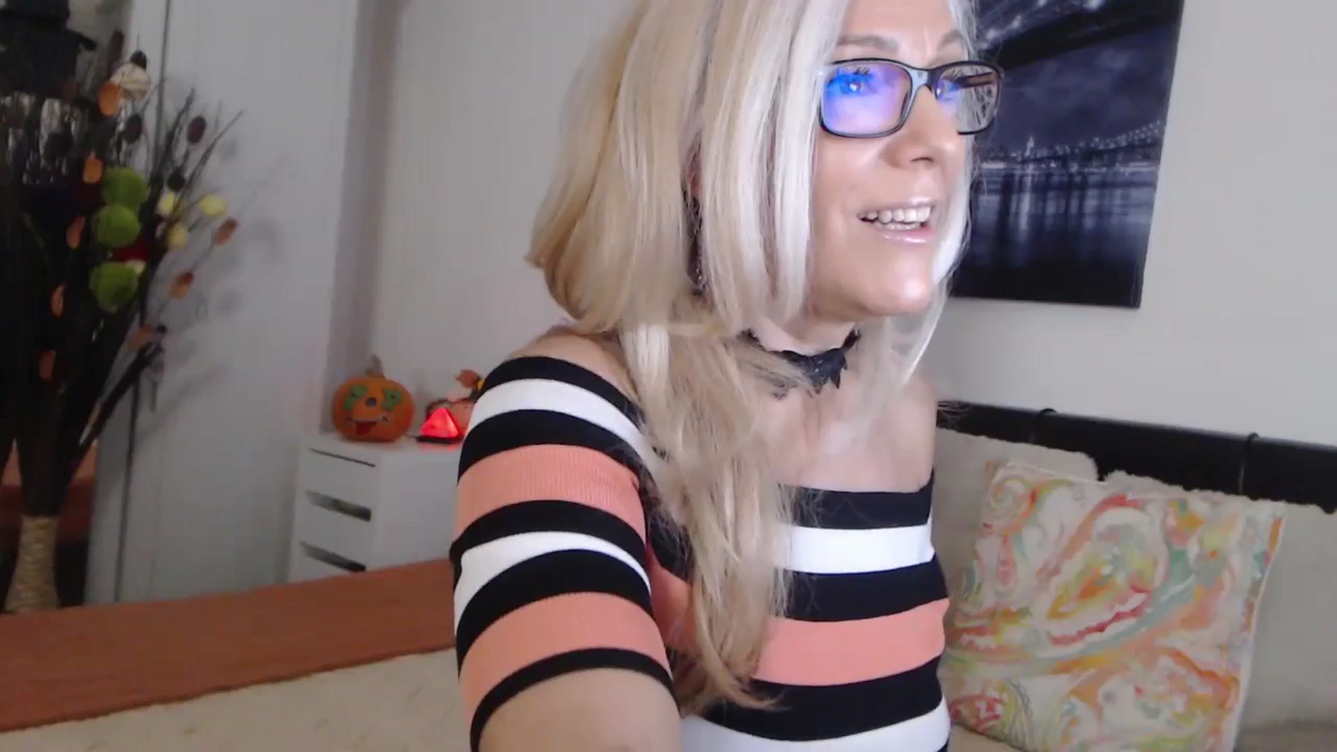 Gallery image thumbnail from Reeya71's myfreecams stream on, 11/07/2024, 02:56 image 19 of 20