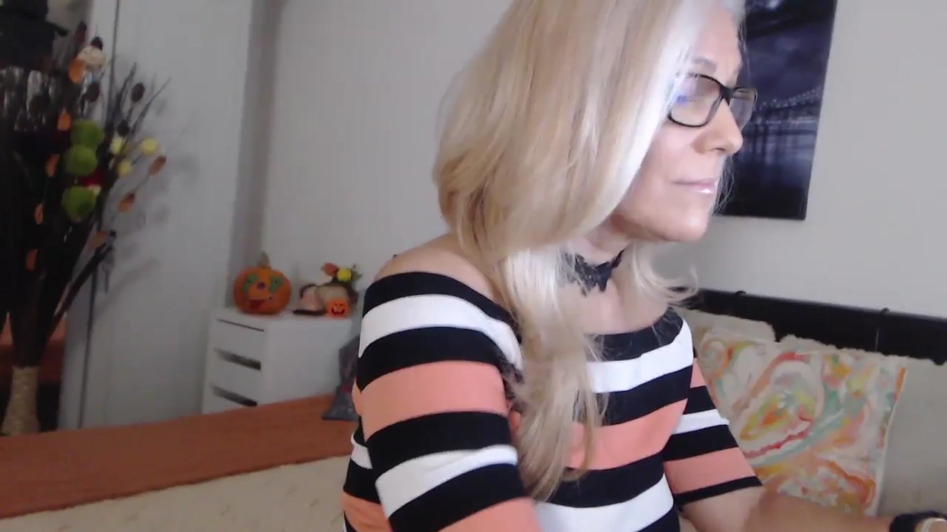 Gallery image thumbnail from Reeya71's myfreecams stream on, 11/07/2024, 02:56 image 3 of 20
