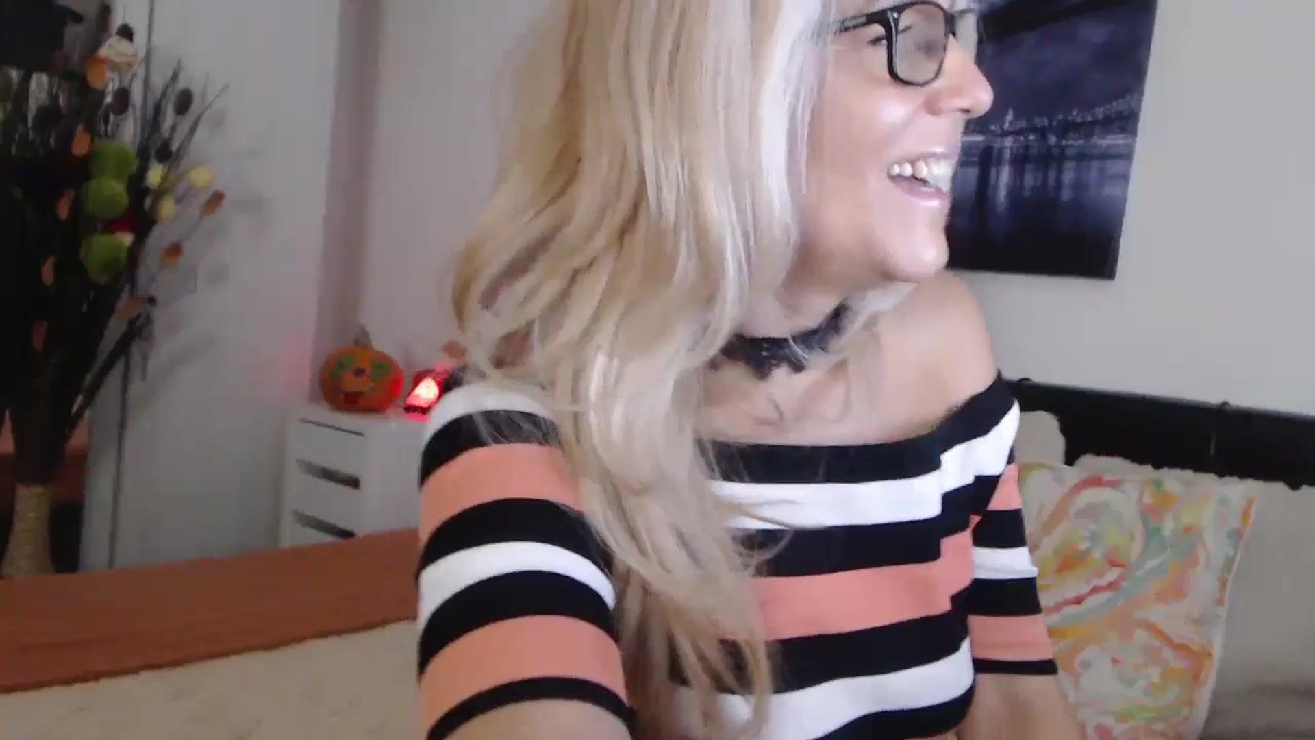 Gallery image thumbnail from Reeya71's myfreecams stream on, 11/07/2024, 05:19 image 20 of 20