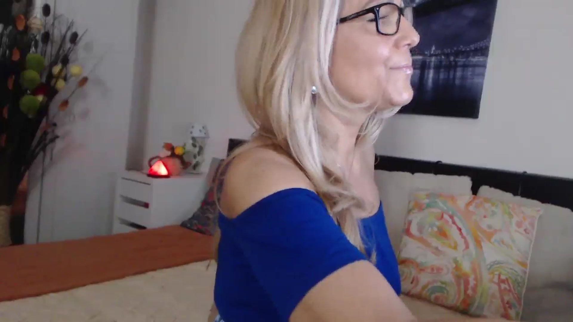 Gallery image thumbnail from Reeya71's myfreecams stream on, 11/20/2024, 03:26 image 2 of 20