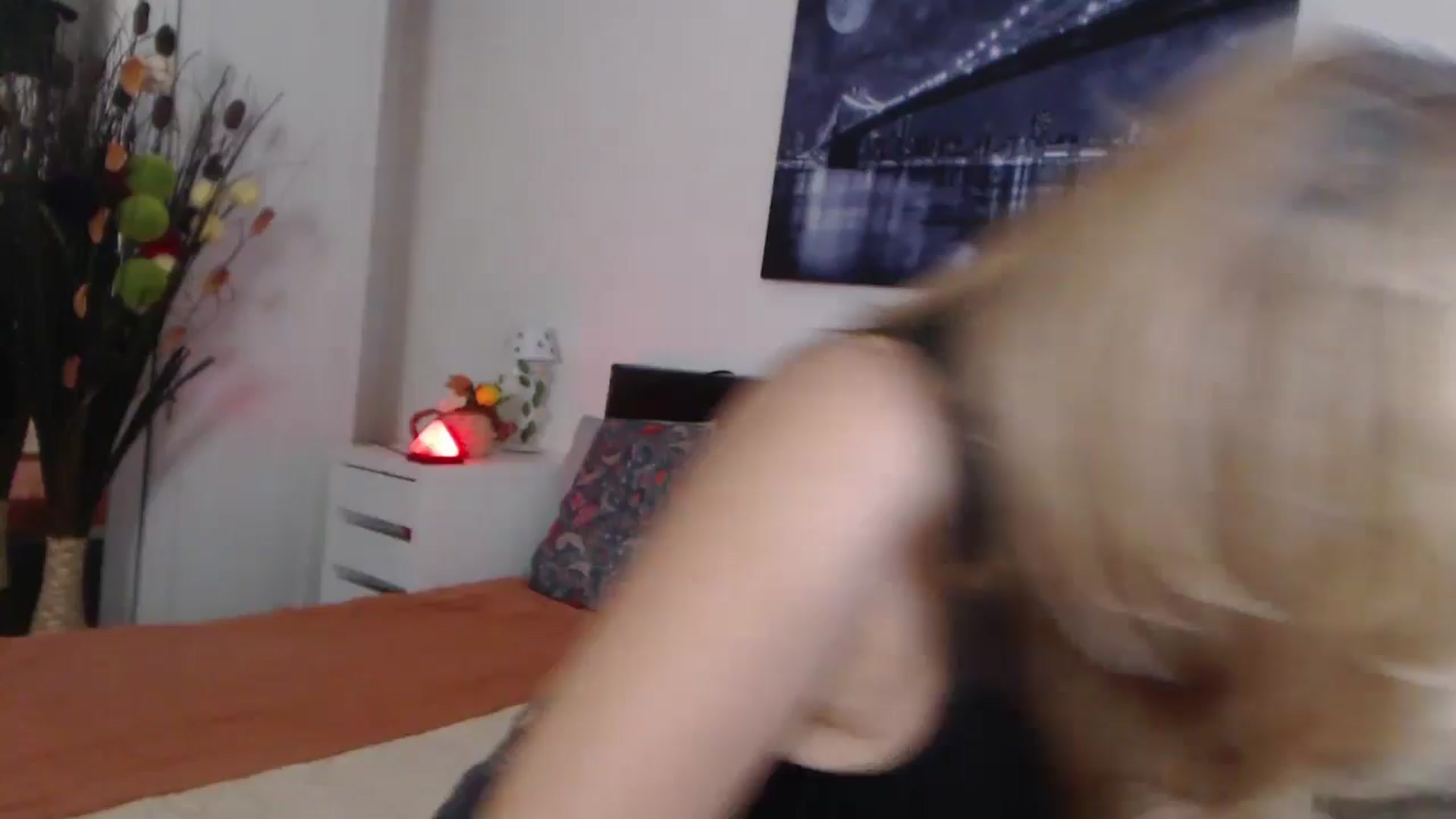 Gallery image thumbnail from Reeya71's myfreecams stream on, 11/26/2024, 06:25 image 16 of 20