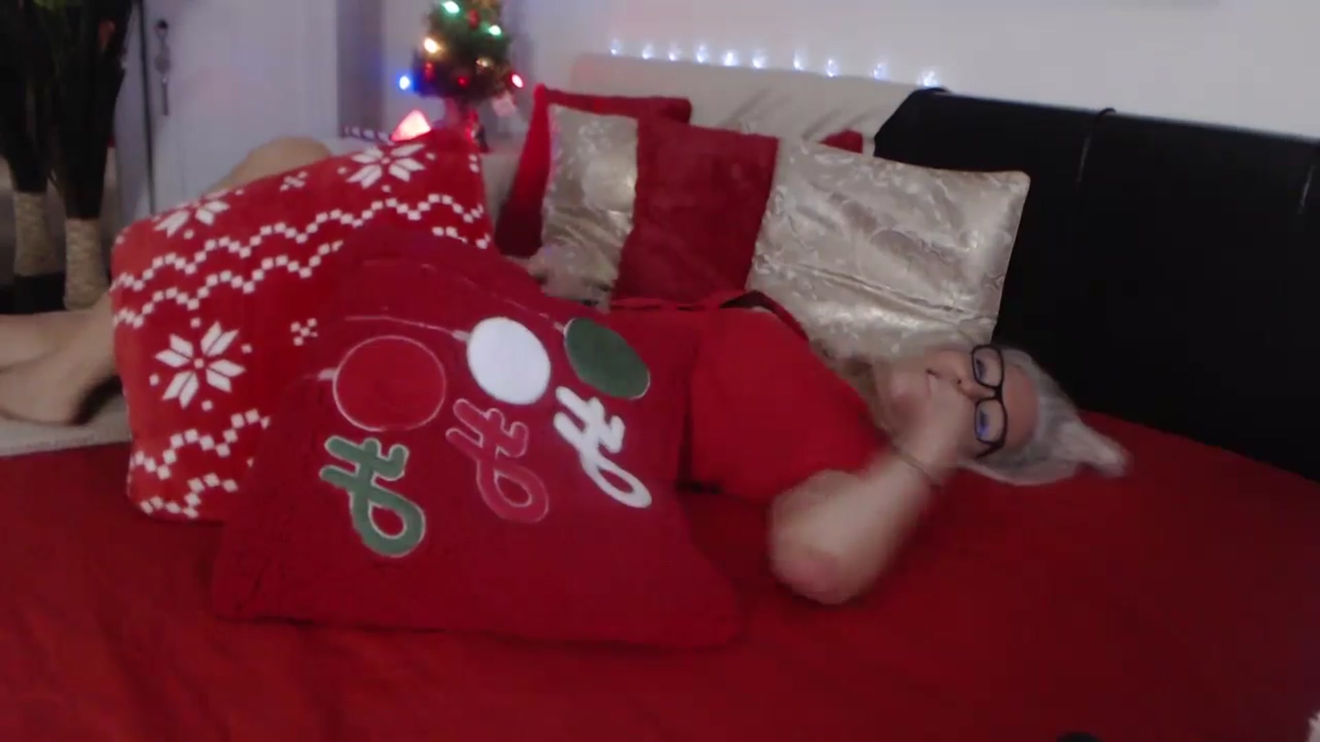 Gallery image thumbnail from Reeya71's myfreecams stream on, 12/18/2024, 05:20 image 13 of 20