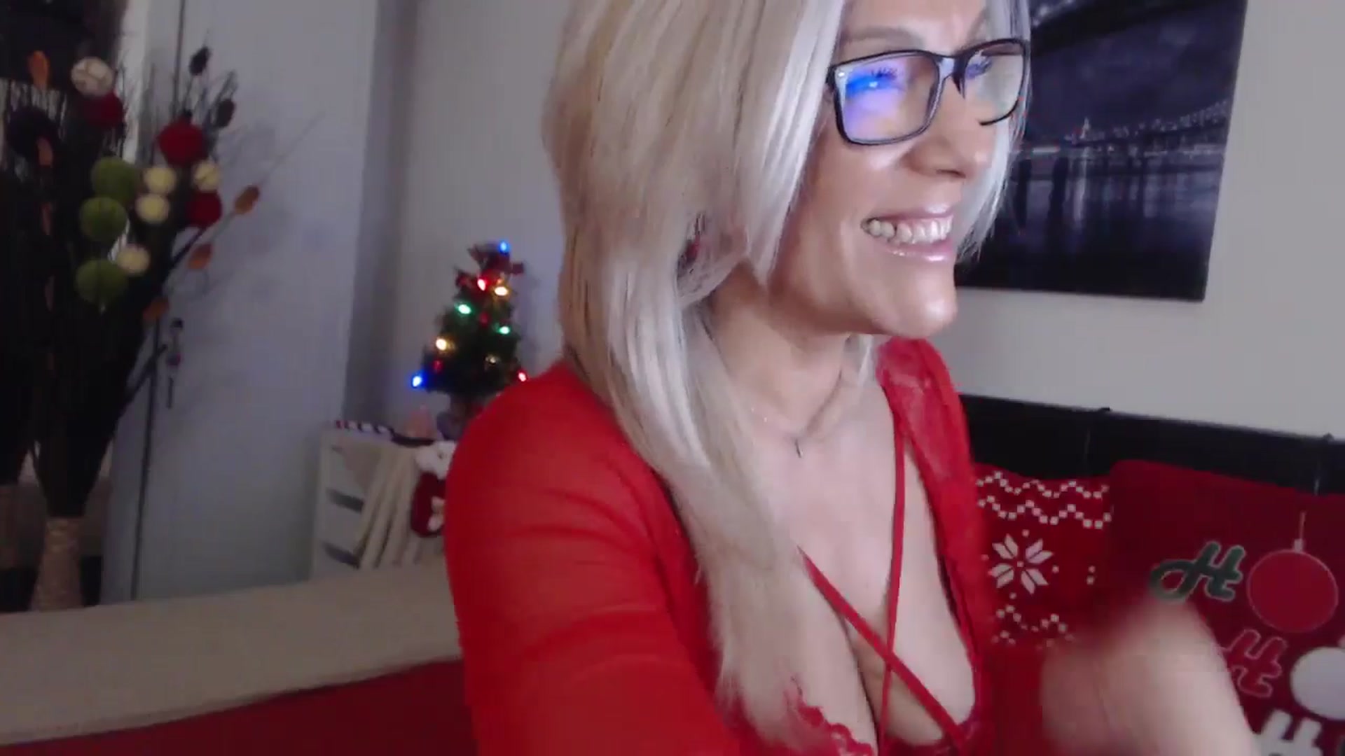Gallery image thumbnail from Reeya71's myfreecams stream on, 12/24/2024, 03:15 image 13 of 20