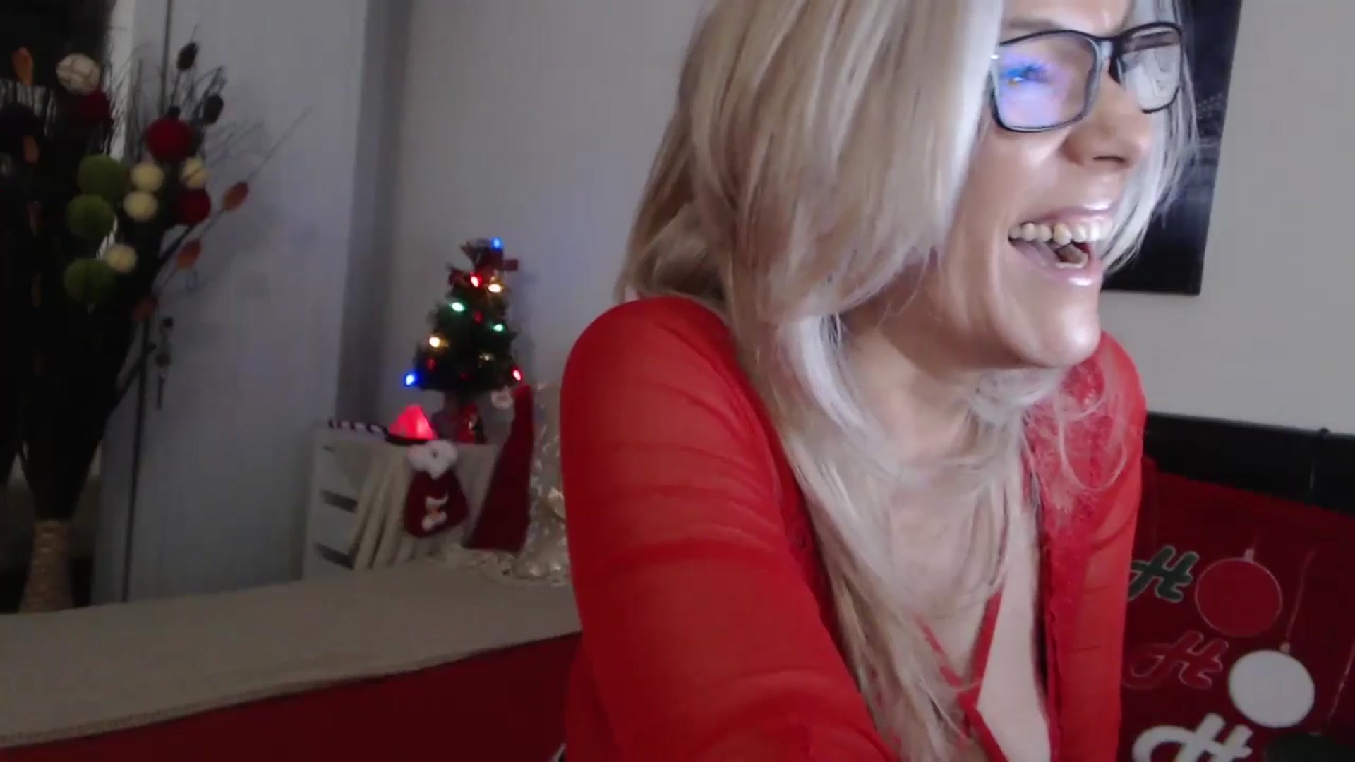 Gallery image thumbnail from Reeya71's myfreecams stream on, 12/24/2024, 07:46 image 9 of 20