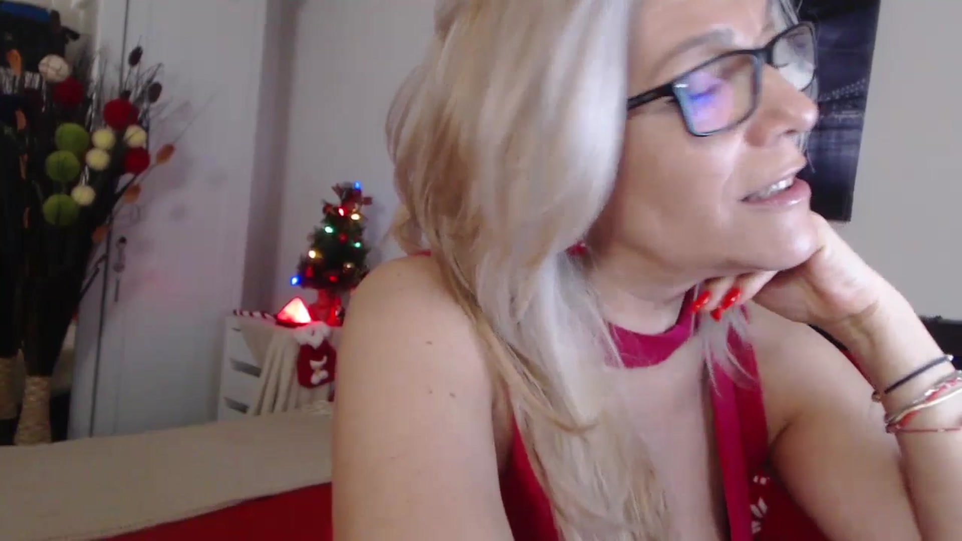 Gallery image thumbnail from Reeya71's myfreecams stream on, 12/31/2024, 06:38 image 5 of 20