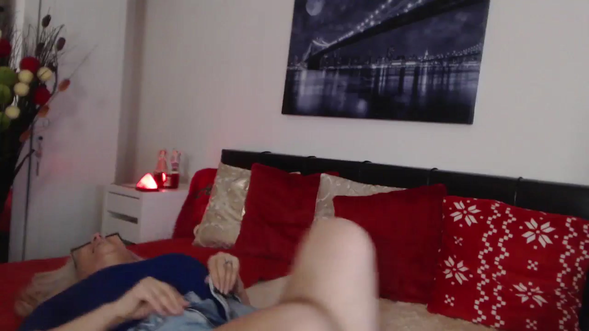 Gallery image thumbnail from Reeya71's myfreecams stream on, 02/21/2025, 04:36 image 18 of 20