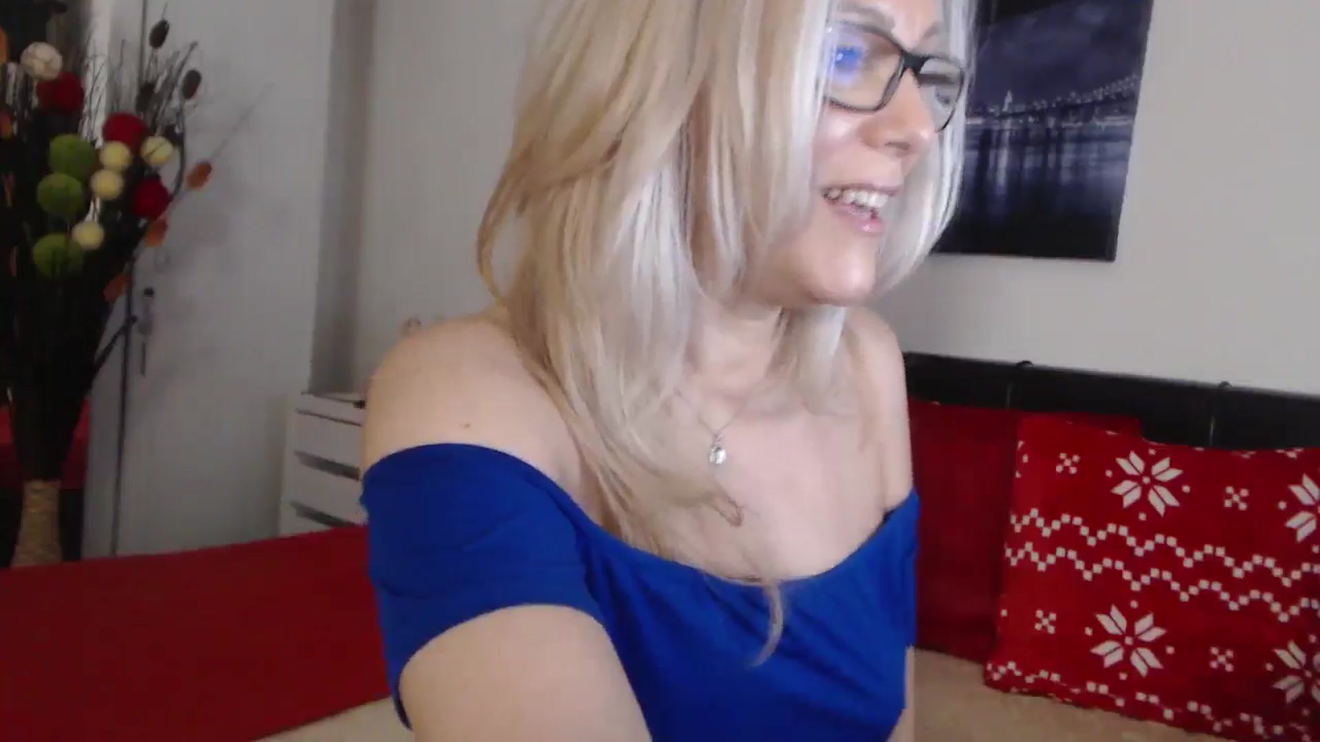 Gallery image thumbnail from Reeya71's myfreecams stream on, 02/21/2025, 06:06 image 8 of 20