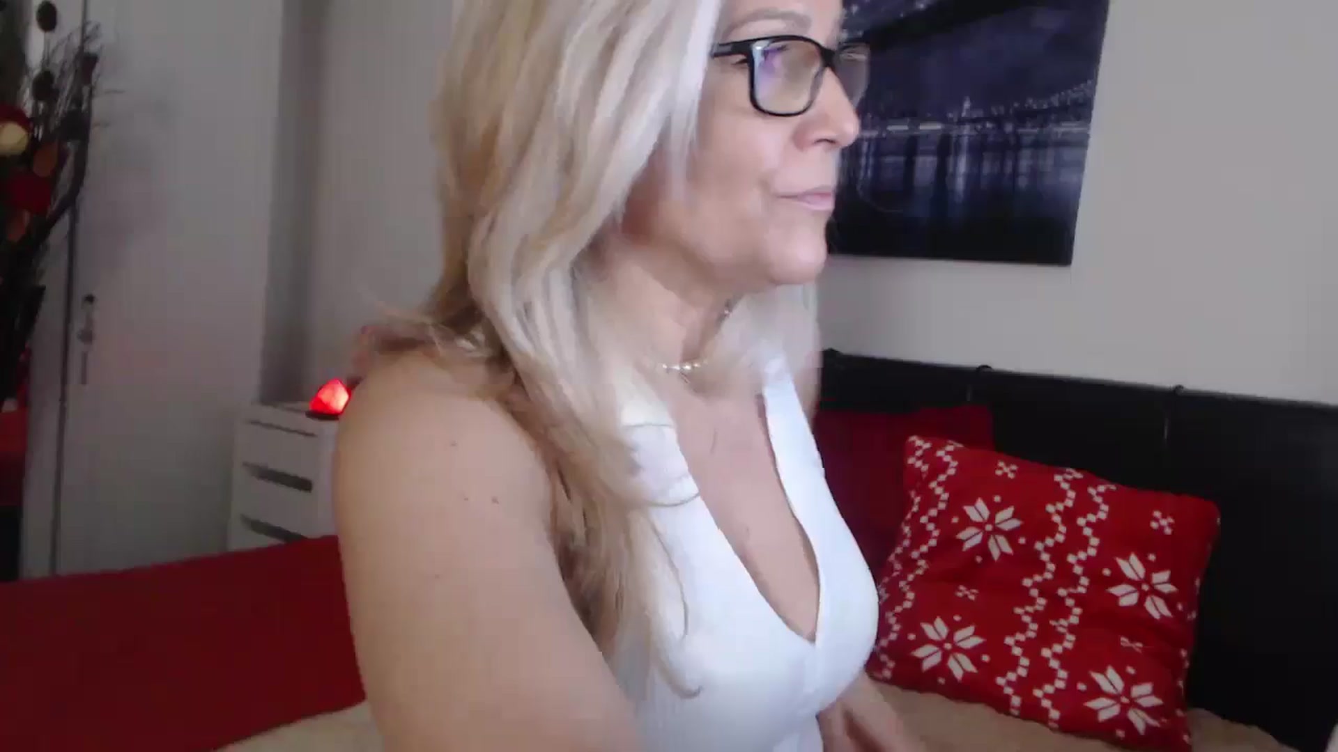 Gallery image thumbnail from Reeya71's myfreecams stream on, 02/22/2025, 04:53 image 20 of 20