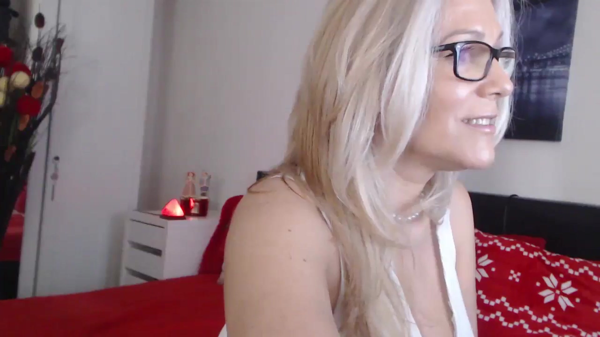 Gallery image thumbnail from Reeya71's myfreecams stream on, 02/22/2025, 07:59 image 13 of 20