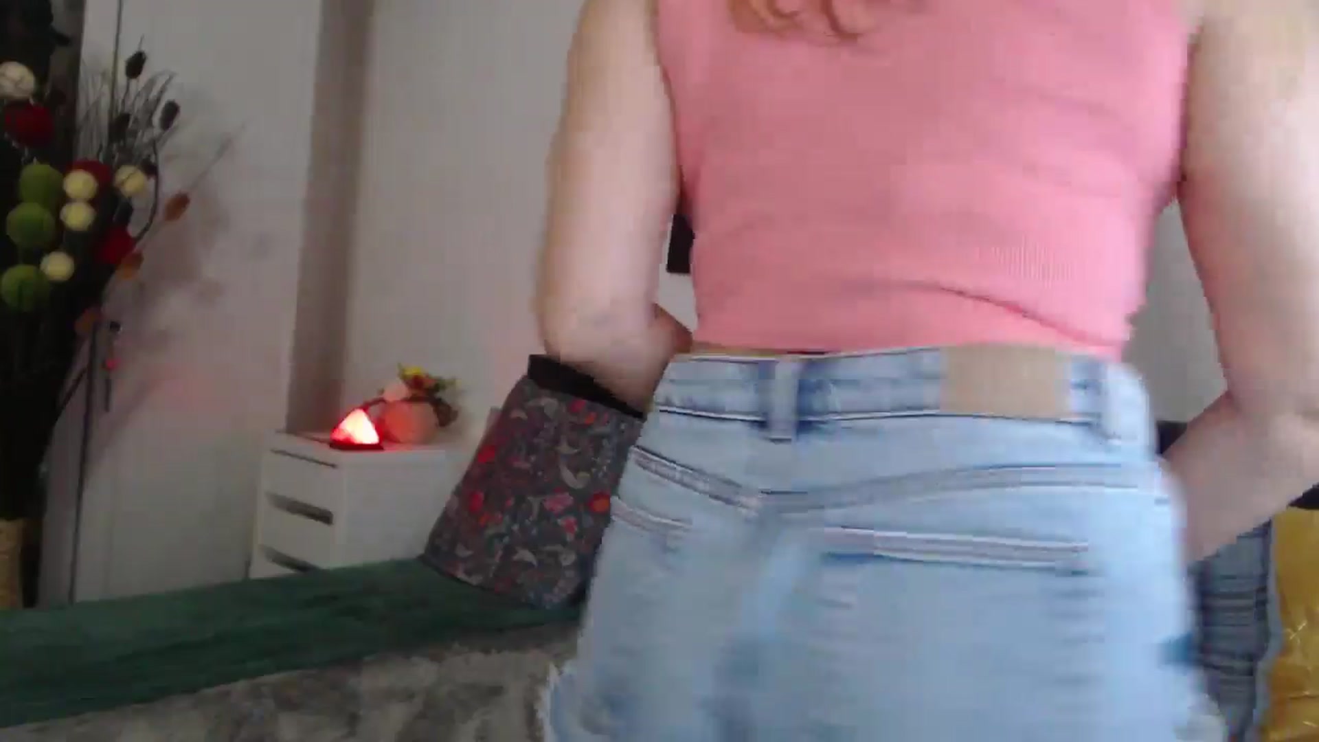 Gallery image thumbnail from Reeya71's myfreecams stream on, 03/13/2025, 06:14 image 17 of 20