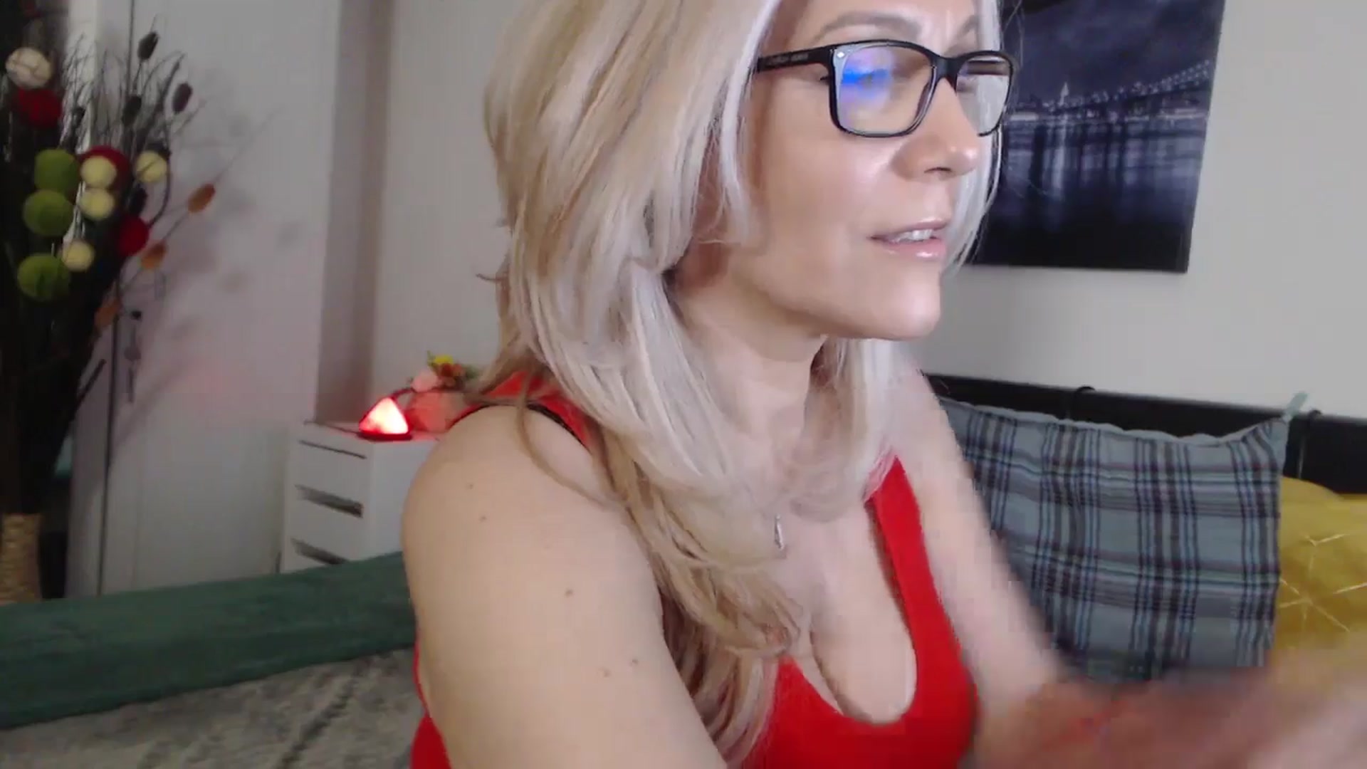 Gallery image thumbnail from Reeya71's myfreecams stream on, 03/14/2025, 02:22 image 12 of 20