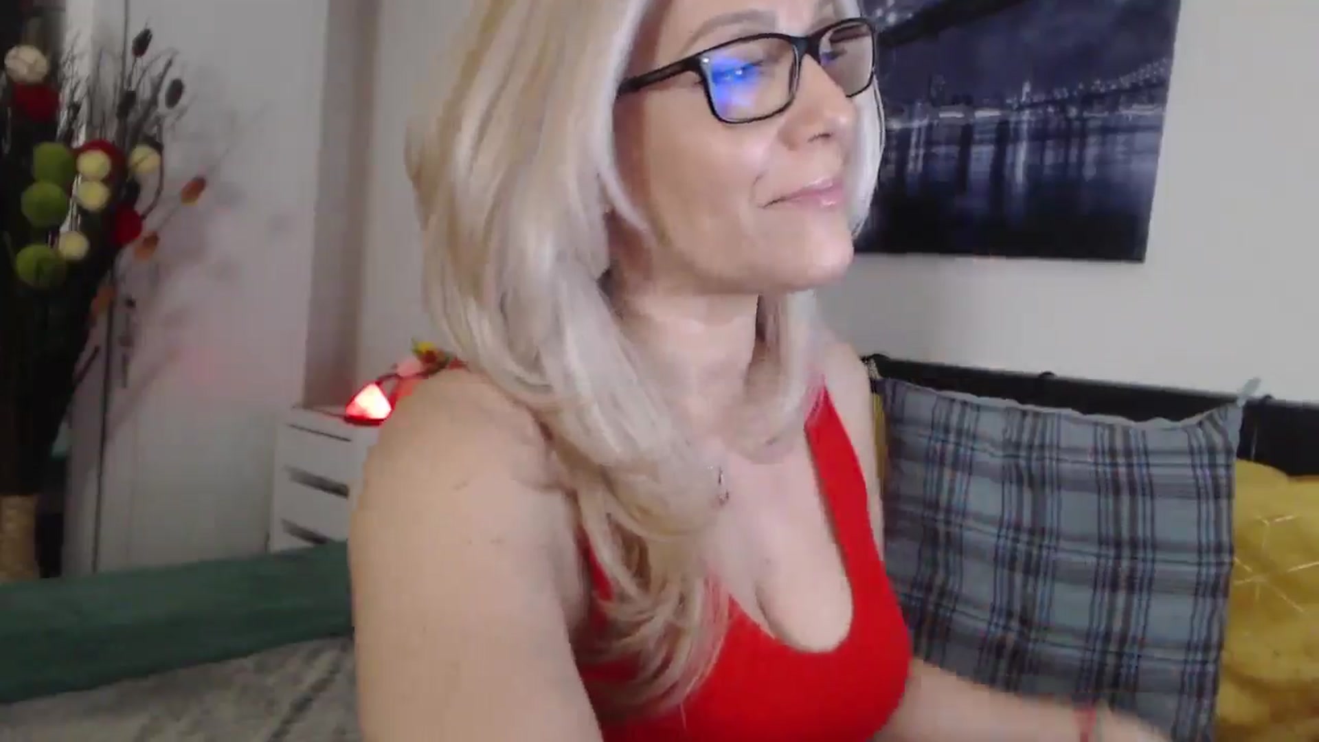 Gallery image thumbnail from Reeya71's myfreecams stream on, 03/14/2025, 02:22 image 13 of 20