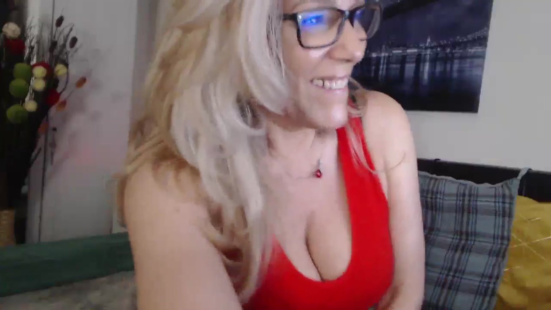 Gallery image thumbnail from Reeya71's myfreecams stream on, 03/14/2025, 02:22 image 16 of 20