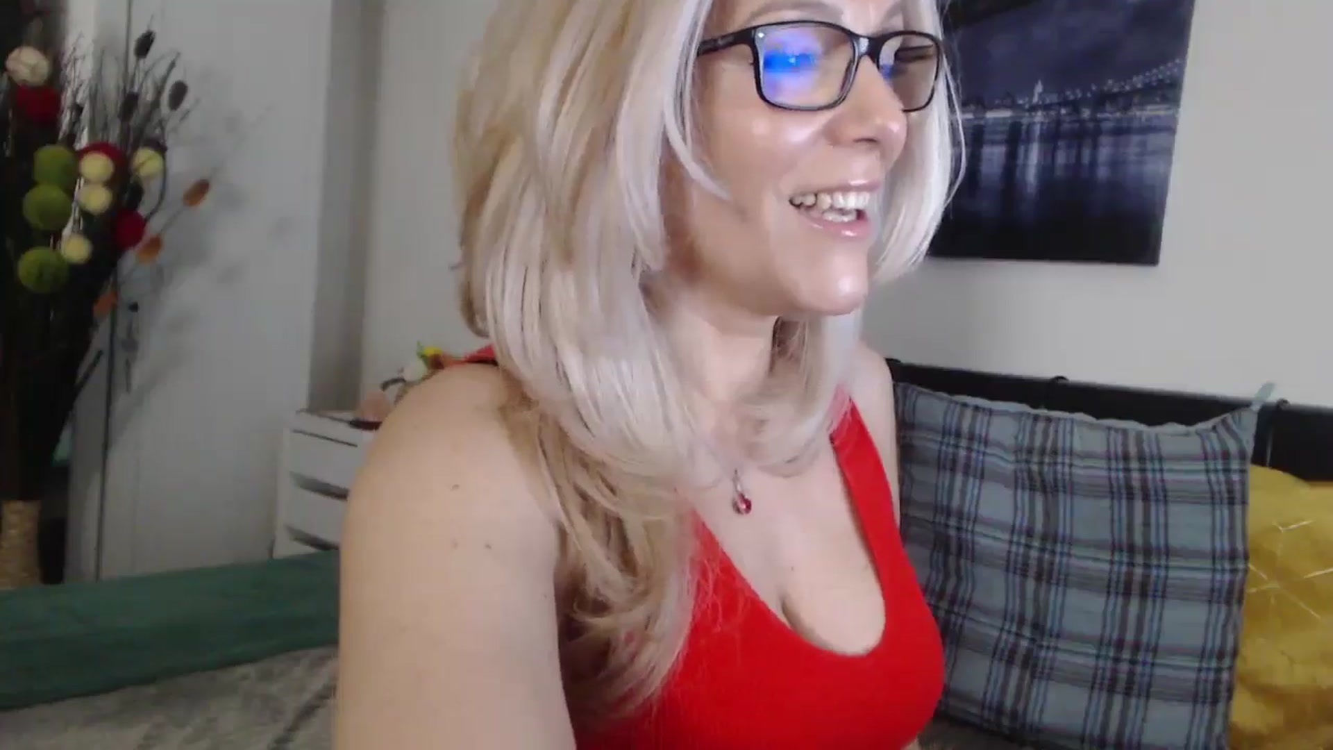 Gallery image thumbnail from Reeya71's myfreecams stream on, 03/14/2025, 02:22 image 10 of 20