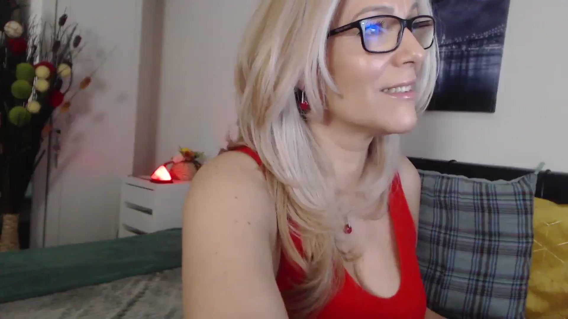 Gallery image thumbnail from Reeya71's myfreecams stream on, 03/14/2025, 02:22 image 5 of 20