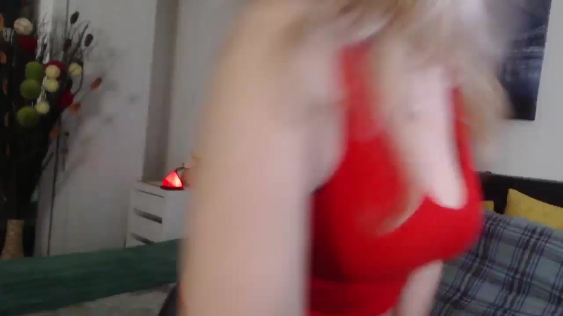 Gallery image thumbnail from Reeya71's myfreecams stream on, 03/14/2025, 04:56 image 16 of 20