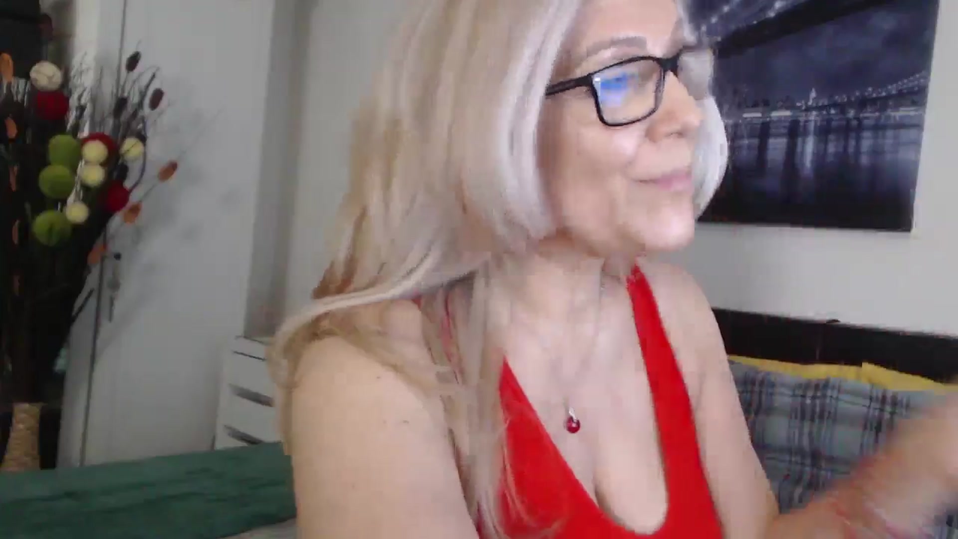 Gallery image thumbnail from Reeya71's myfreecams stream on, 03/14/2025, 07:28 image 4 of 20