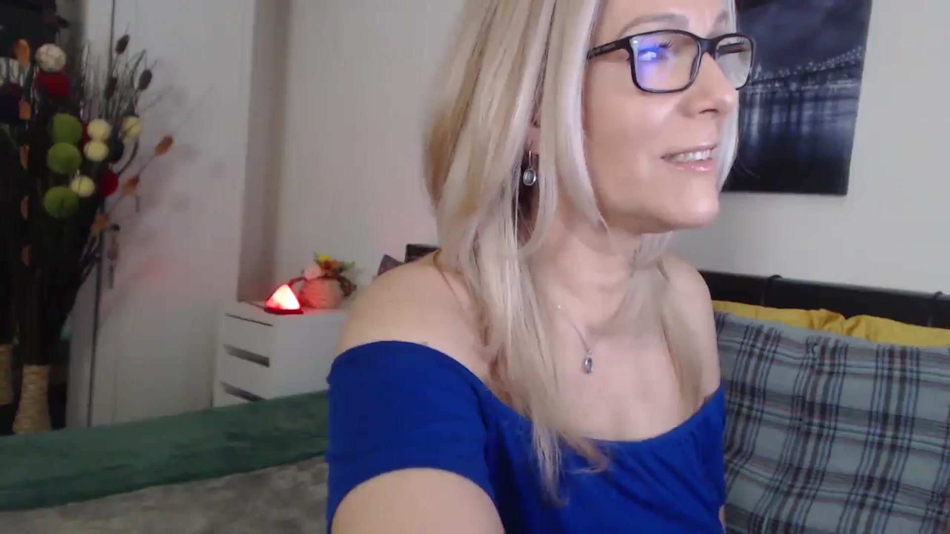 Gallery image thumbnail from Reeya71's myfreecams stream on, 03/19/2025, 02:26 image 20 of 20