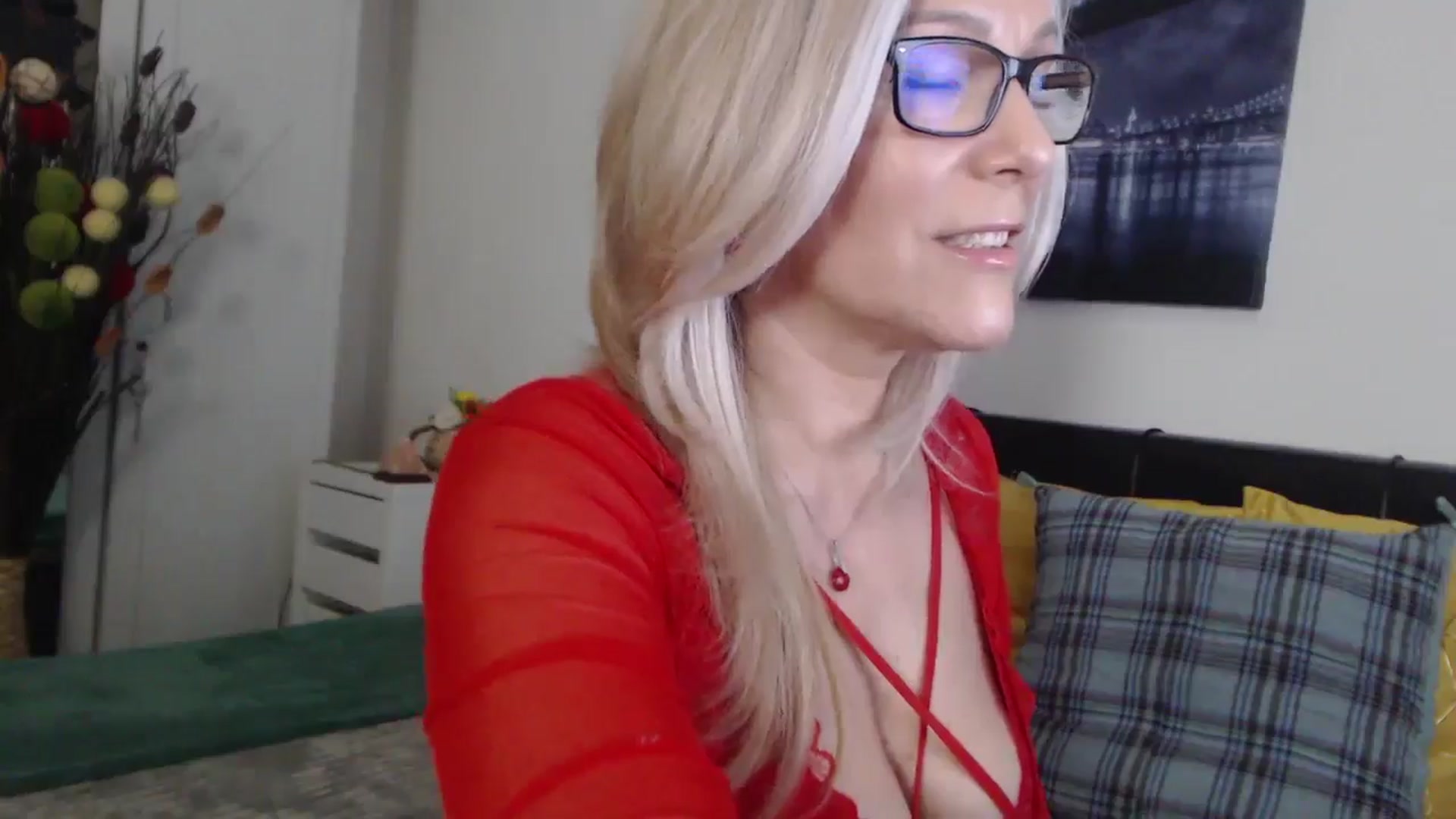 Gallery image thumbnail from Reeya71's myfreecams stream on, 03/22/2025, 01:30 image 3 of 20