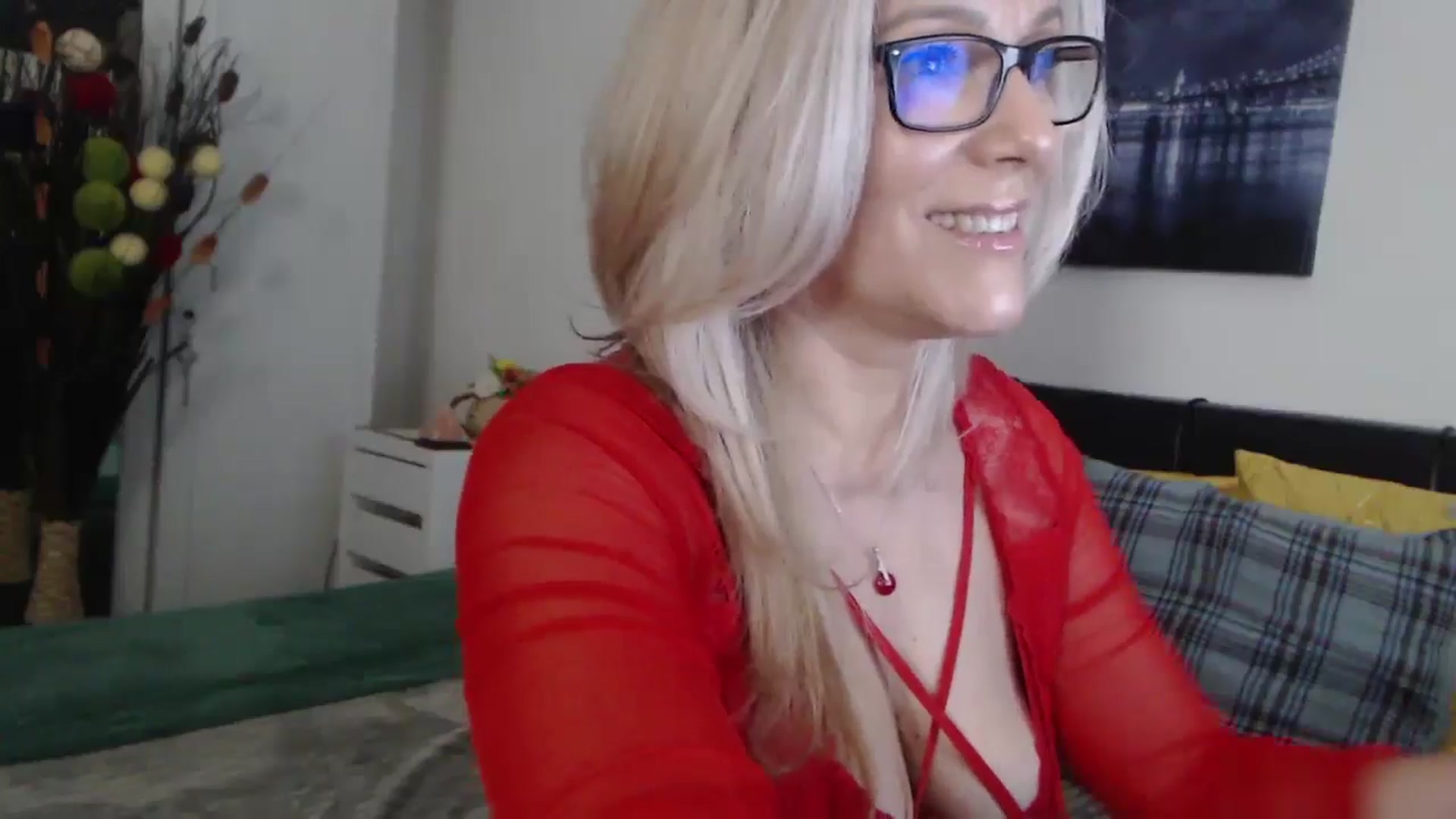 Gallery image thumbnail from Reeya71's myfreecams stream on, 03/22/2025, 07:15 image 8 of 20