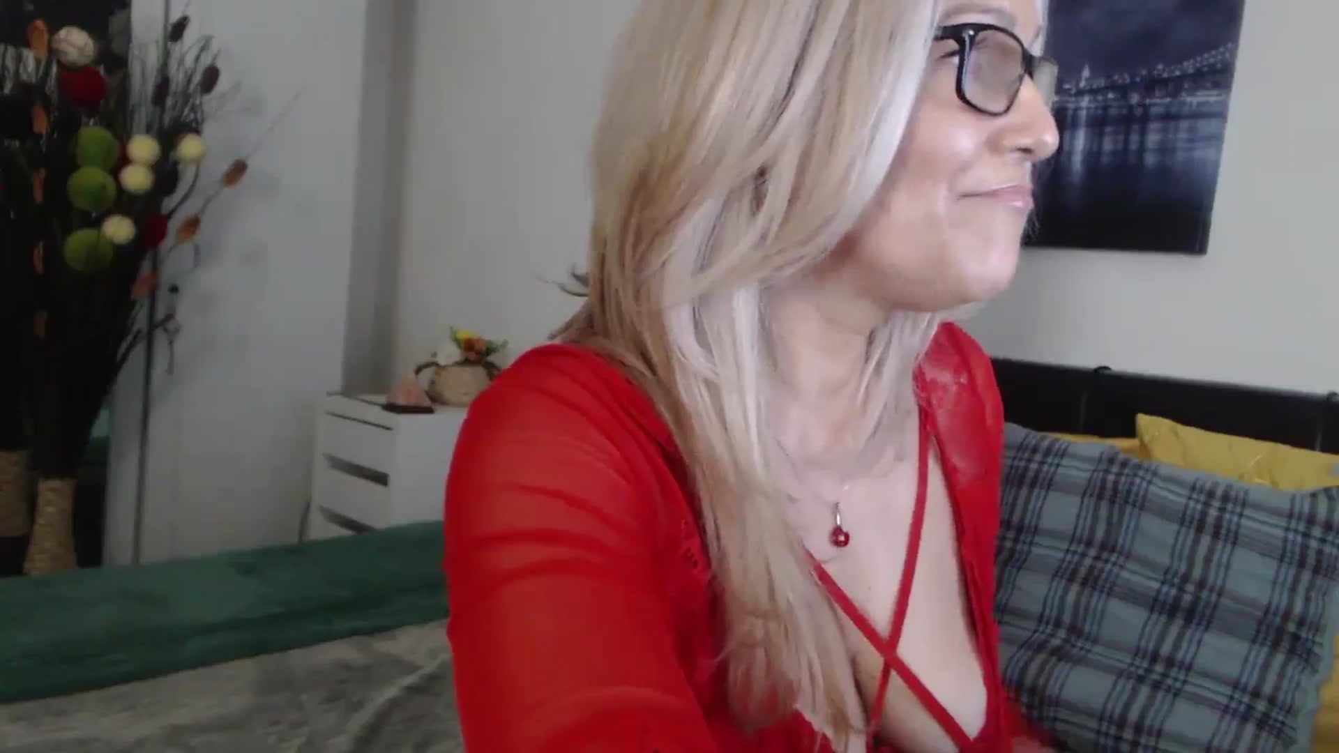 Gallery image thumbnail from Reeya71's myfreecams stream on, 03/22/2025, 07:15 image 12 of 20