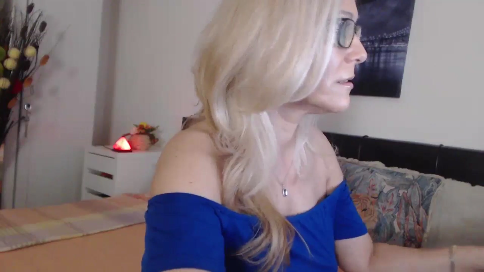 Gallery image thumbnail from Reeya71's myfreecams stream on, 05/07/2025, 02:41 image 9 of 20