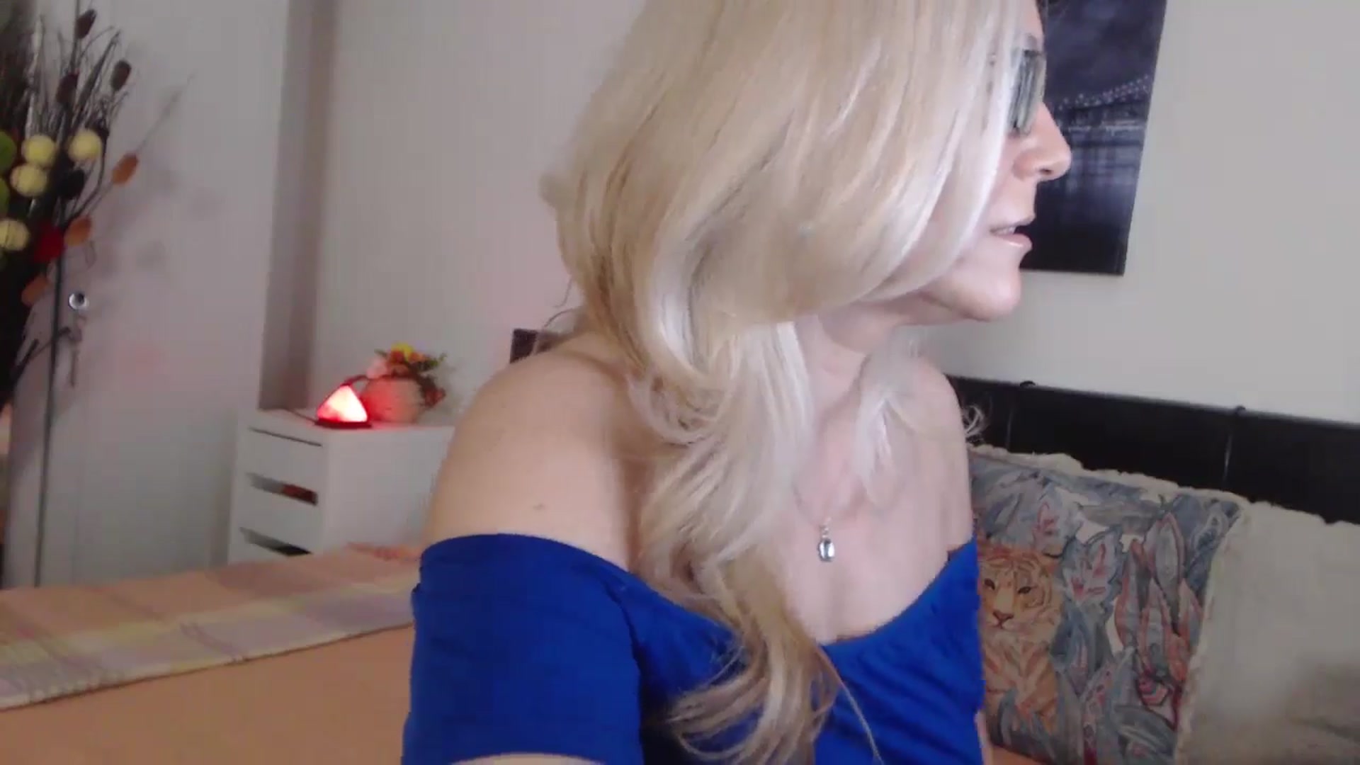 Gallery image thumbnail from Reeya71's myfreecams stream on, 05/07/2025, 02:41 image 8 of 20