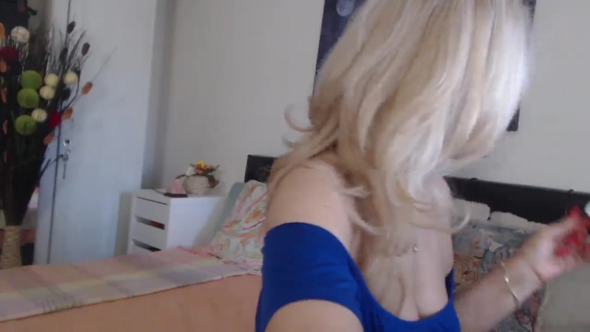Gallery image thumbnail from Reeya71's myfreecams stream on, 05/07/2025, 05:35 image 5 of 20