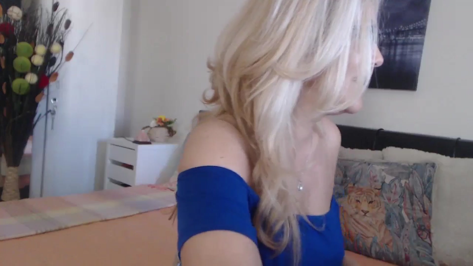 Gallery image thumbnail from Reeya71's myfreecams stream on, 05/07/2025, 06:41 image 19 of 20