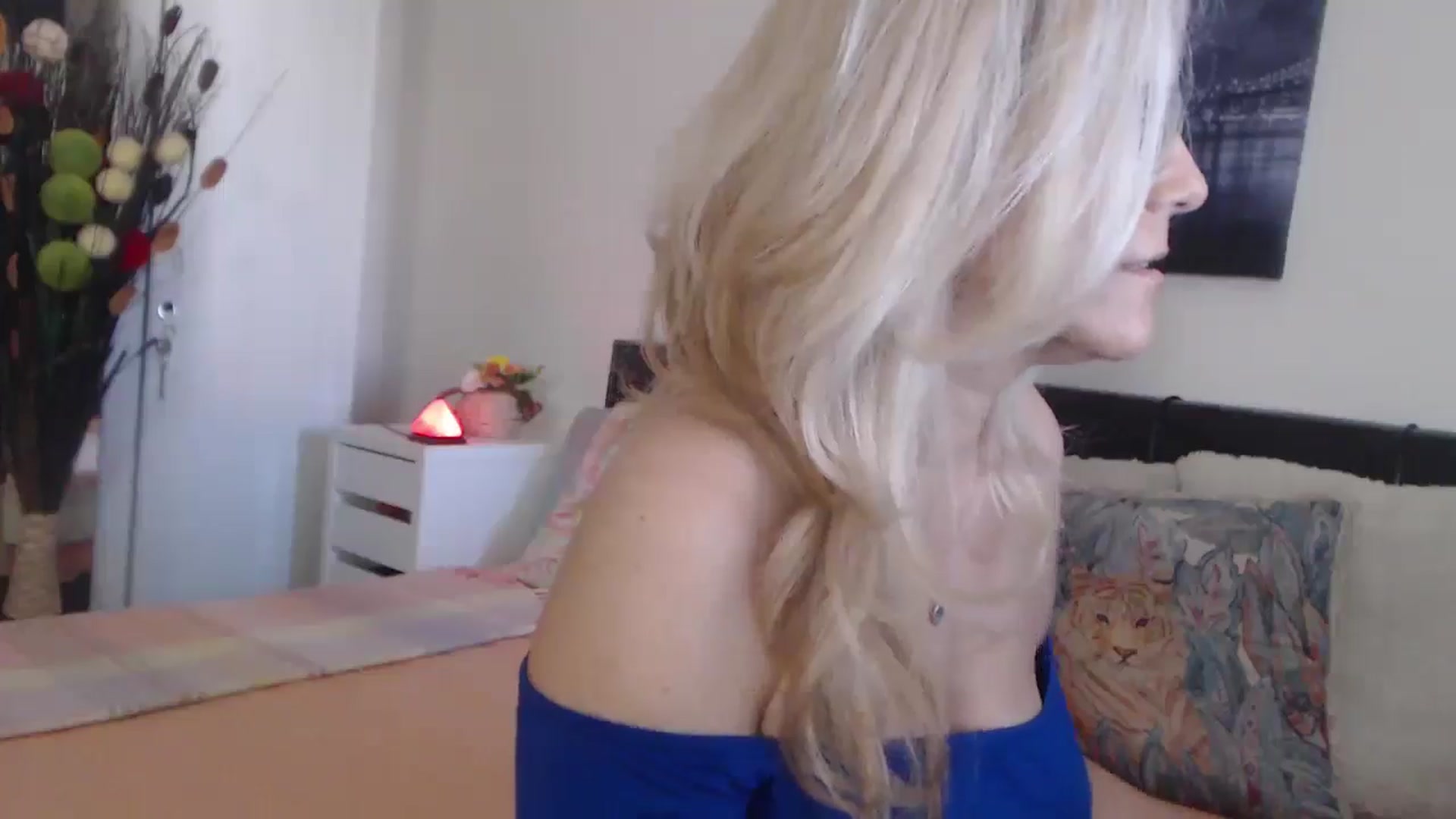 Gallery image thumbnail from Reeya71's myfreecams stream on, 05/07/2025, 06:41 image 17 of 20